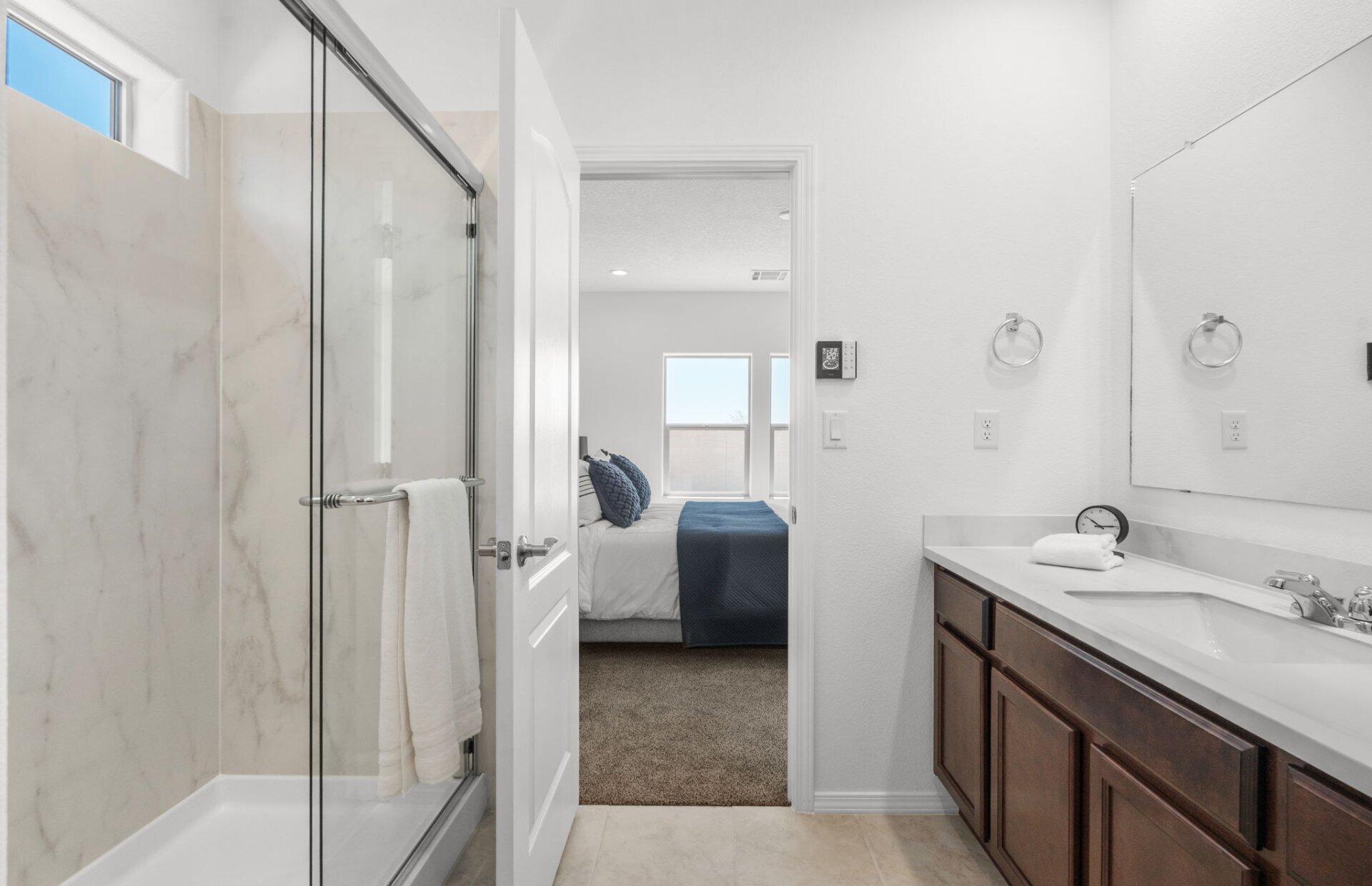Photo 10 — 285 Spectrum Avenue SW