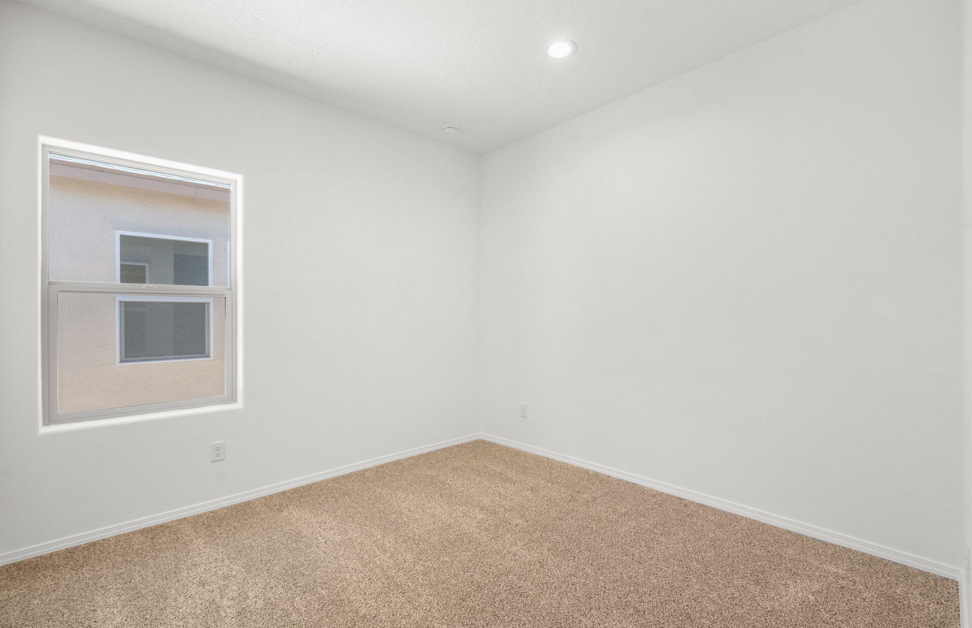 Photo 7 — 285 Spectrum Avenue SW