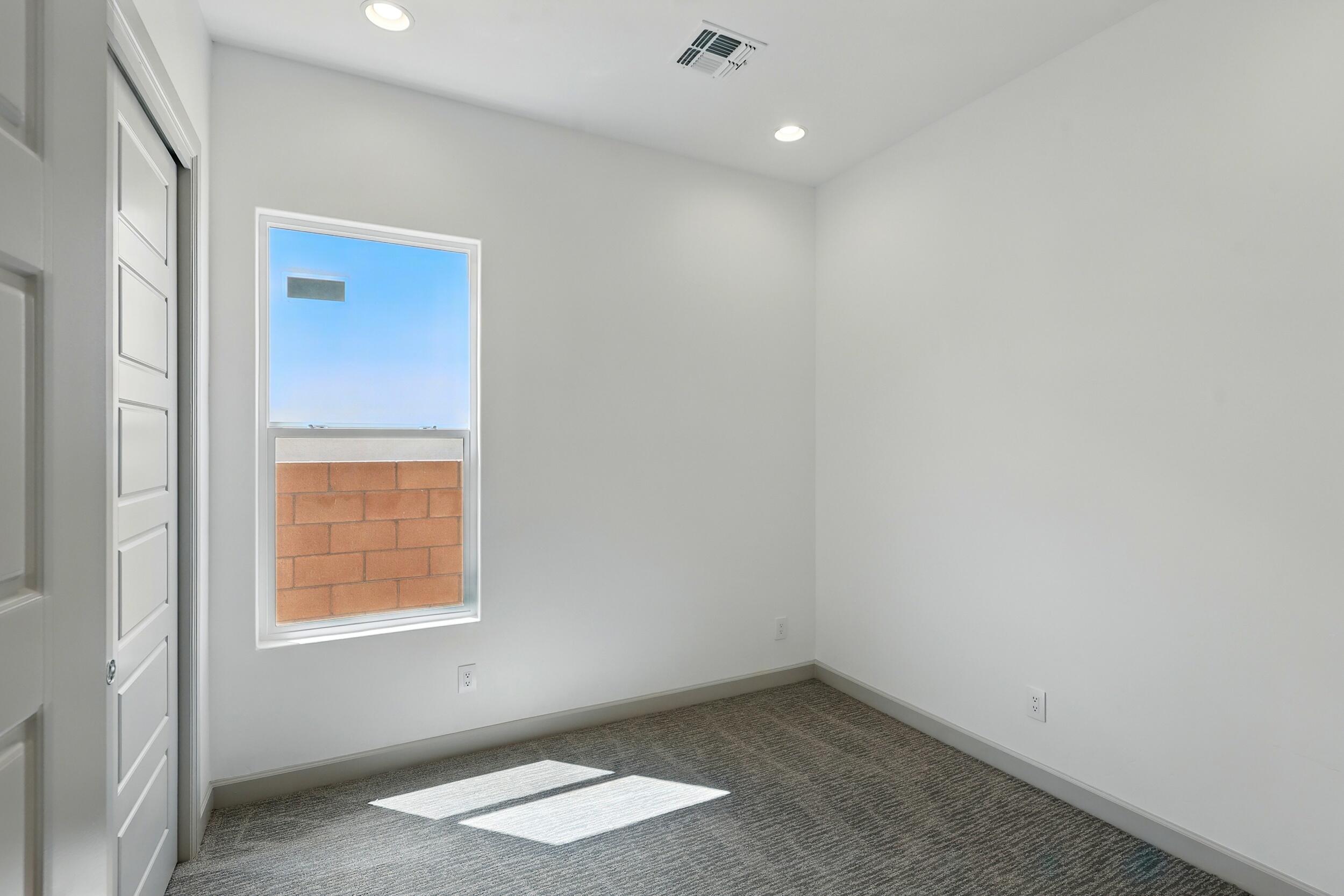 Photo 9 — 1670 Tesoro Loop NW