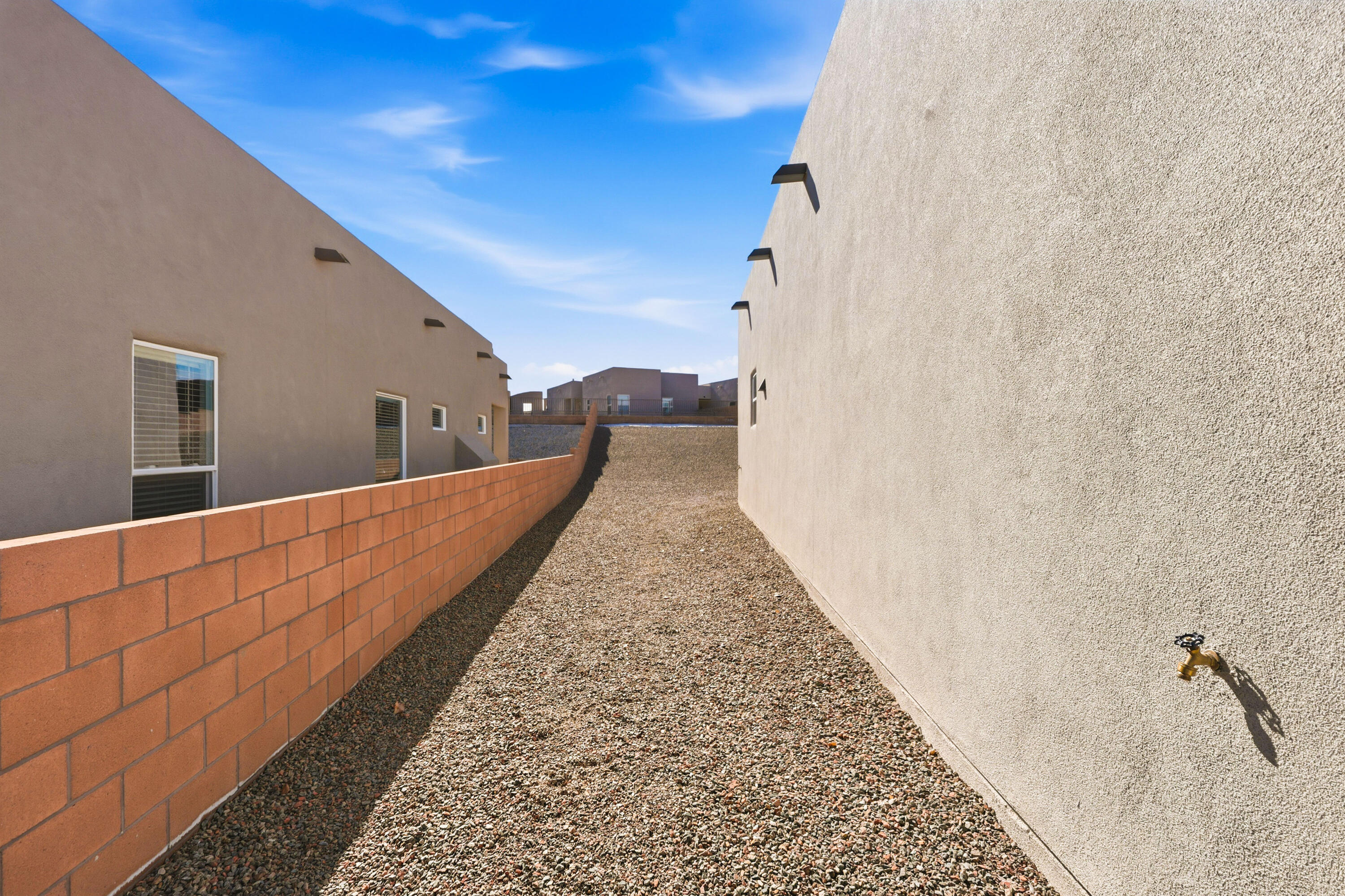 Photo 2 — 1670 Tesoro Loop NW
