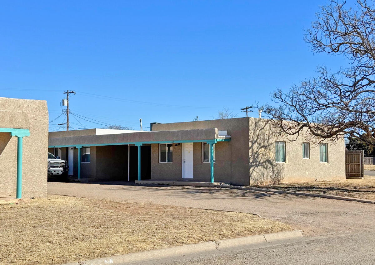 Photo 6 — 501 S Avenue G
