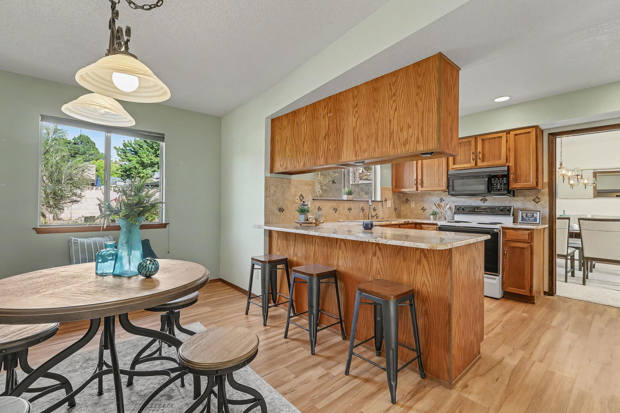Photo 13 — 6908 Bing Place NE