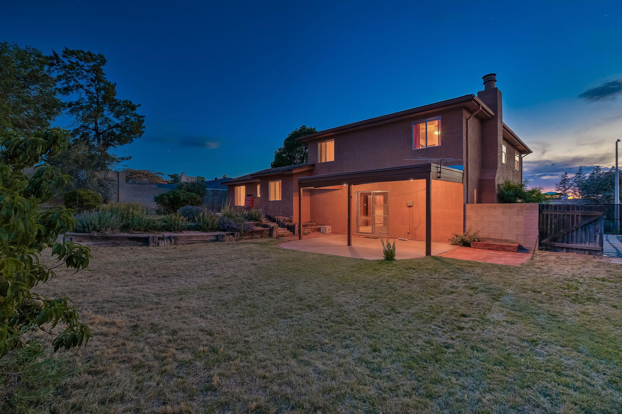 Photo 6 — 6908 Bing Place NE