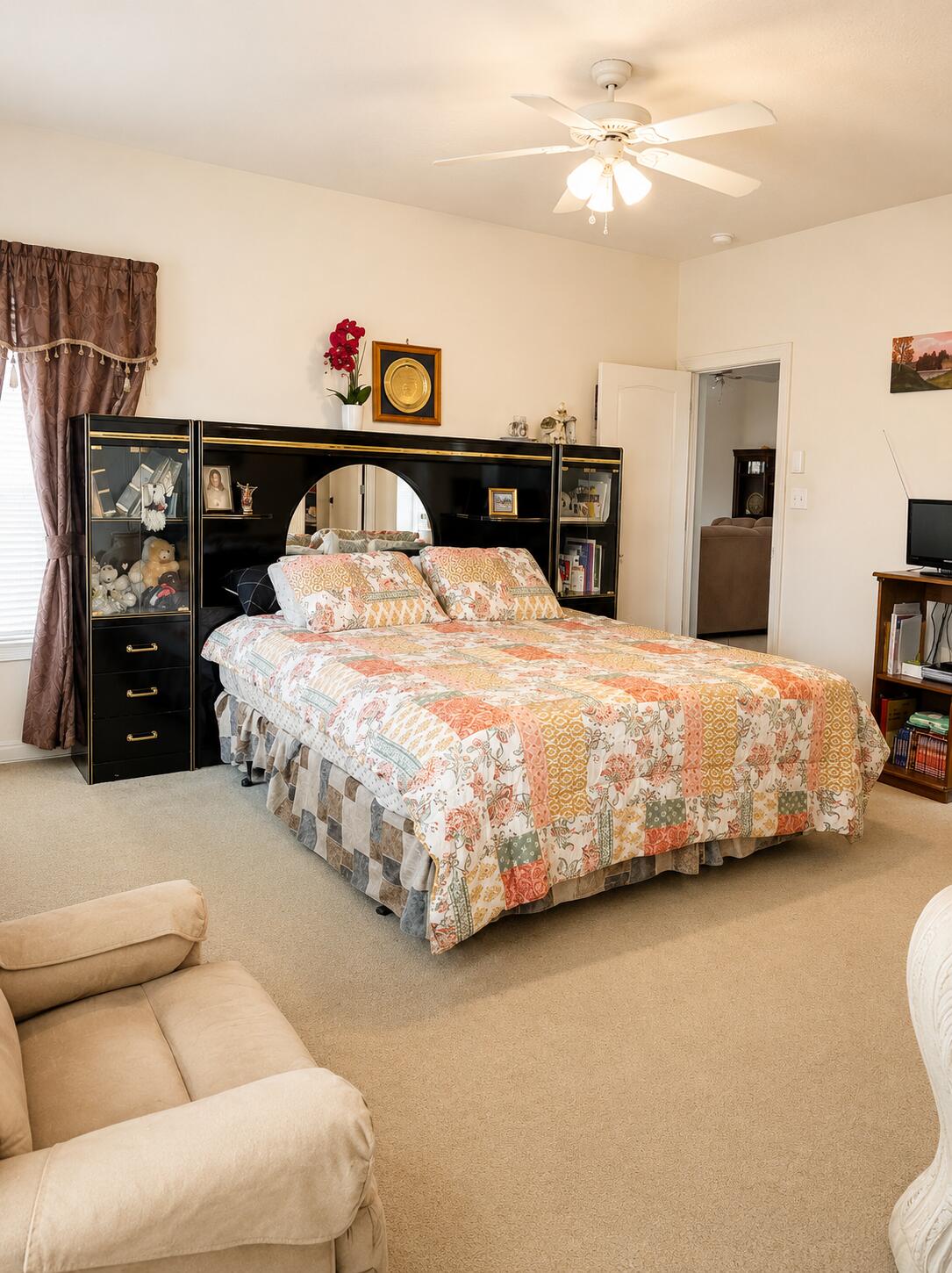 Photo 12 — 9904 Rio Corto Avenue SW