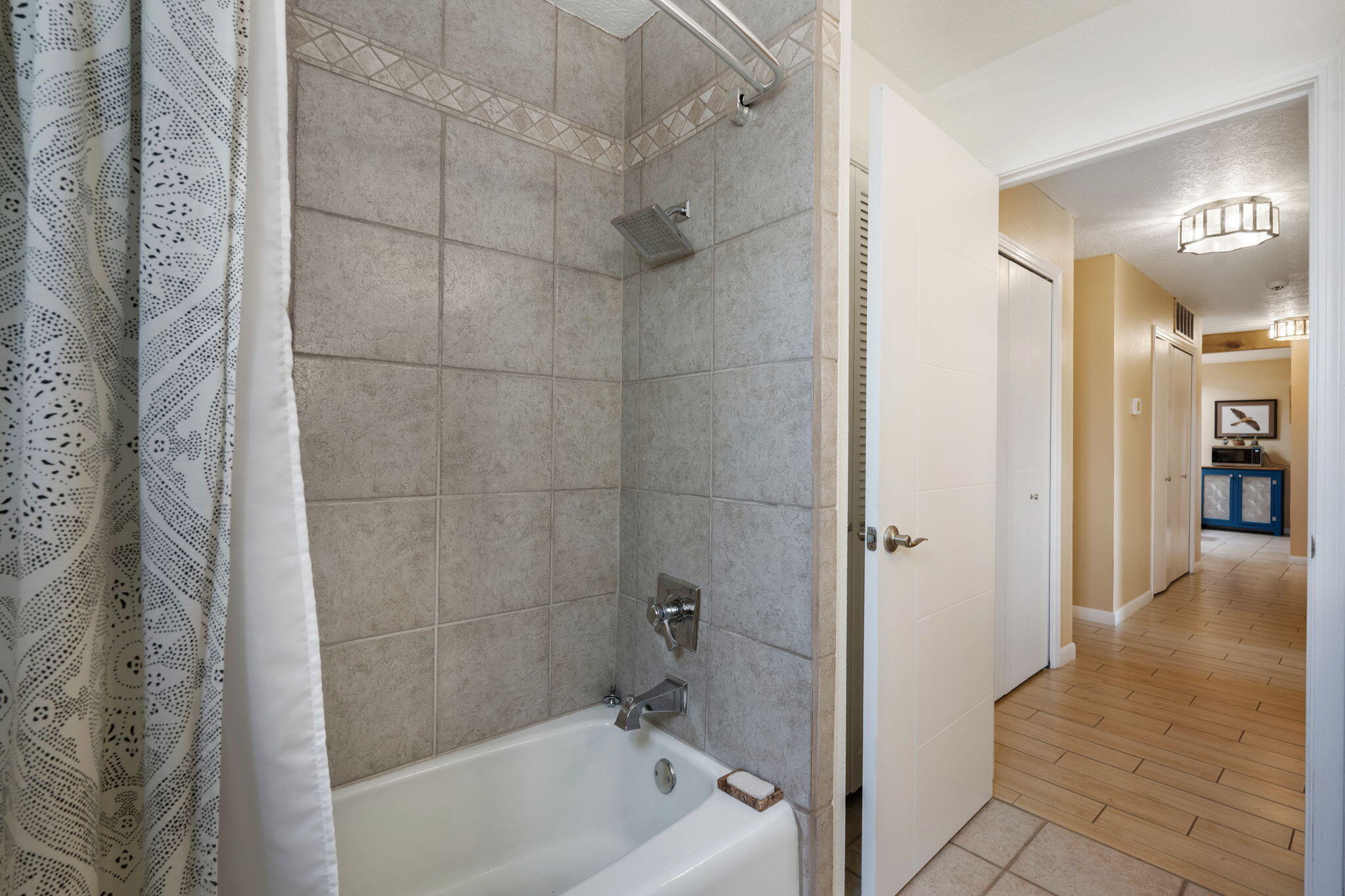 Photo 15 — 9209 Layton Avenue NE