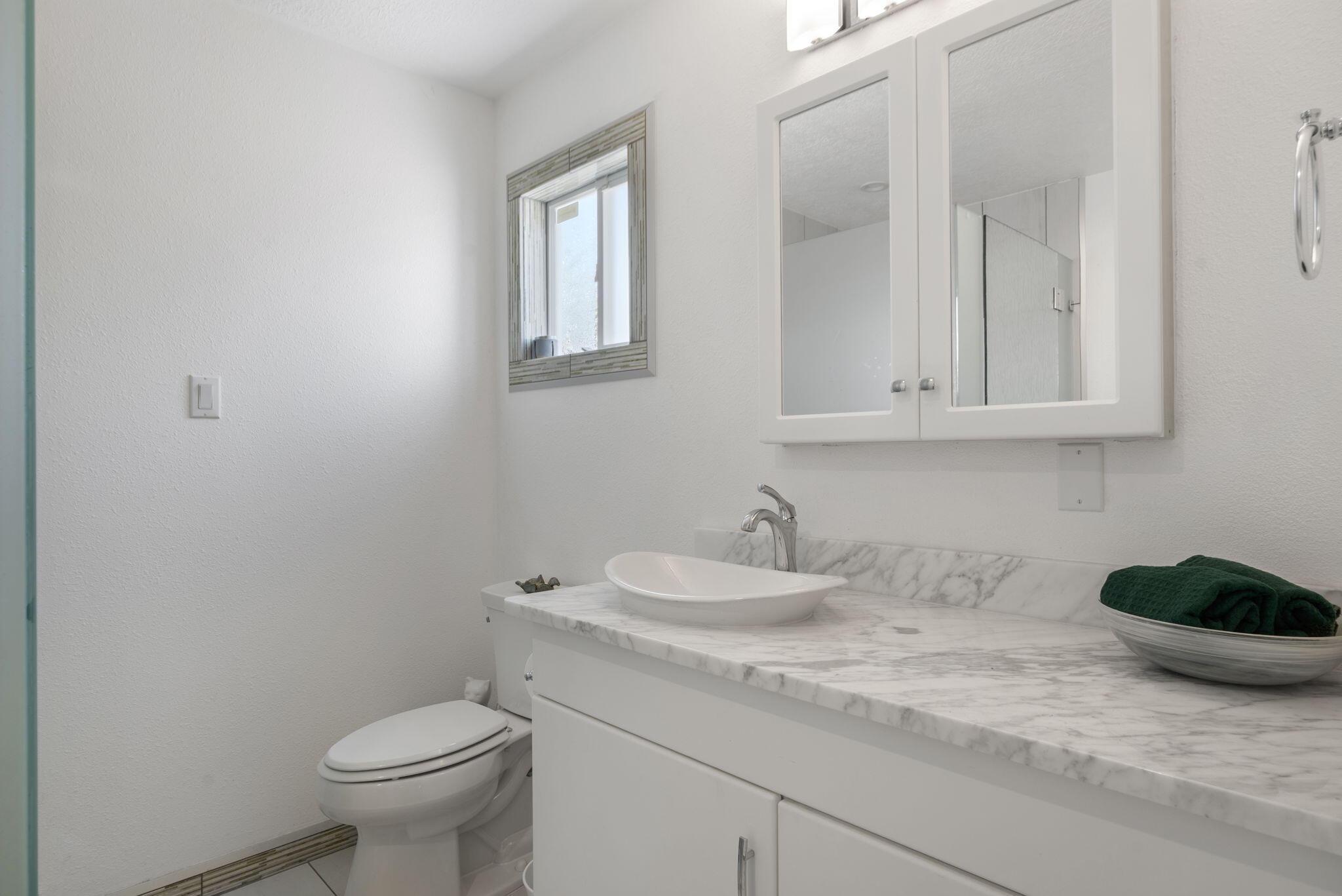Photo 10 — 9209 Layton Avenue NE