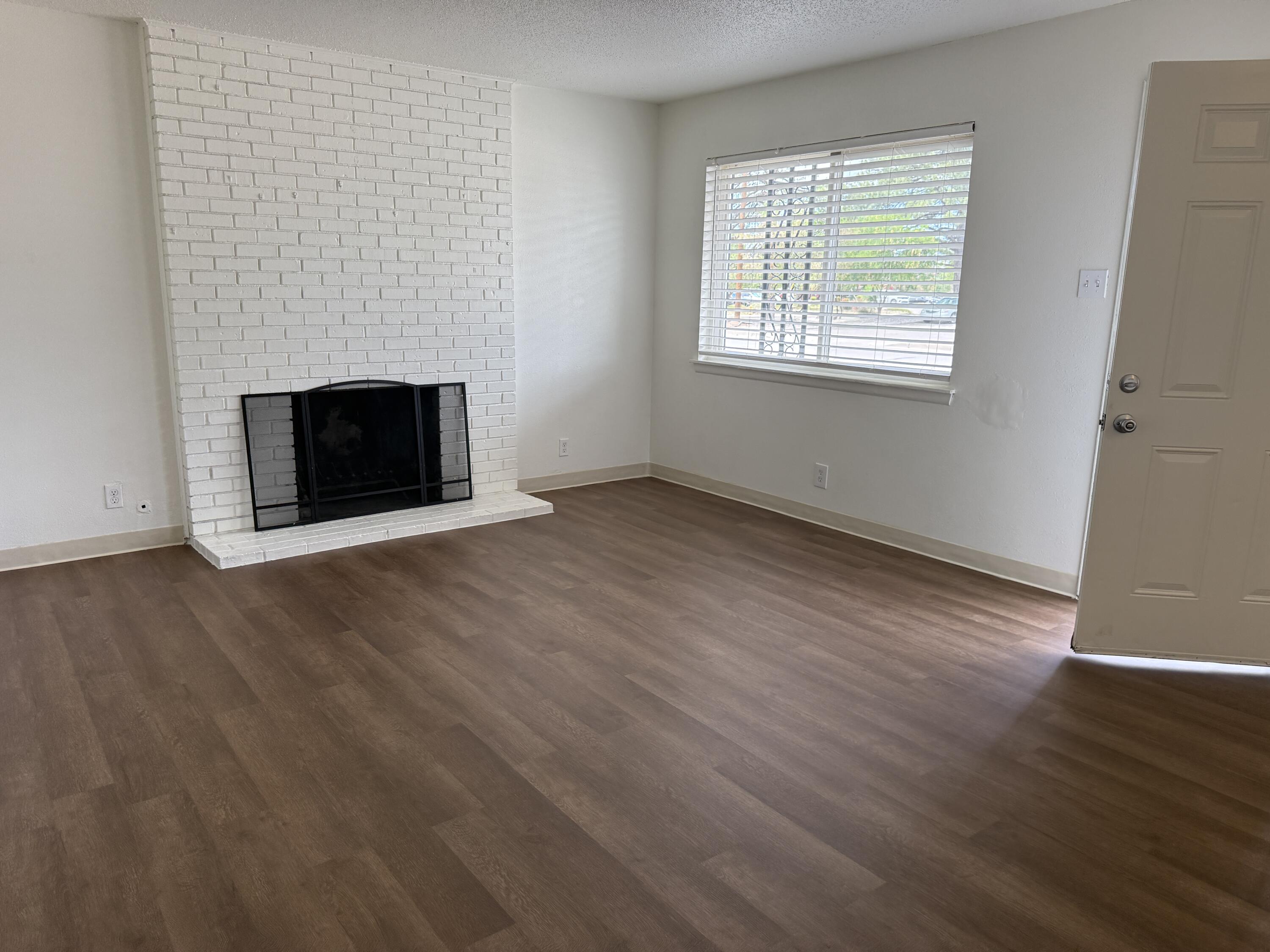 Photo 9 — 3908 Ortiz Court NE A