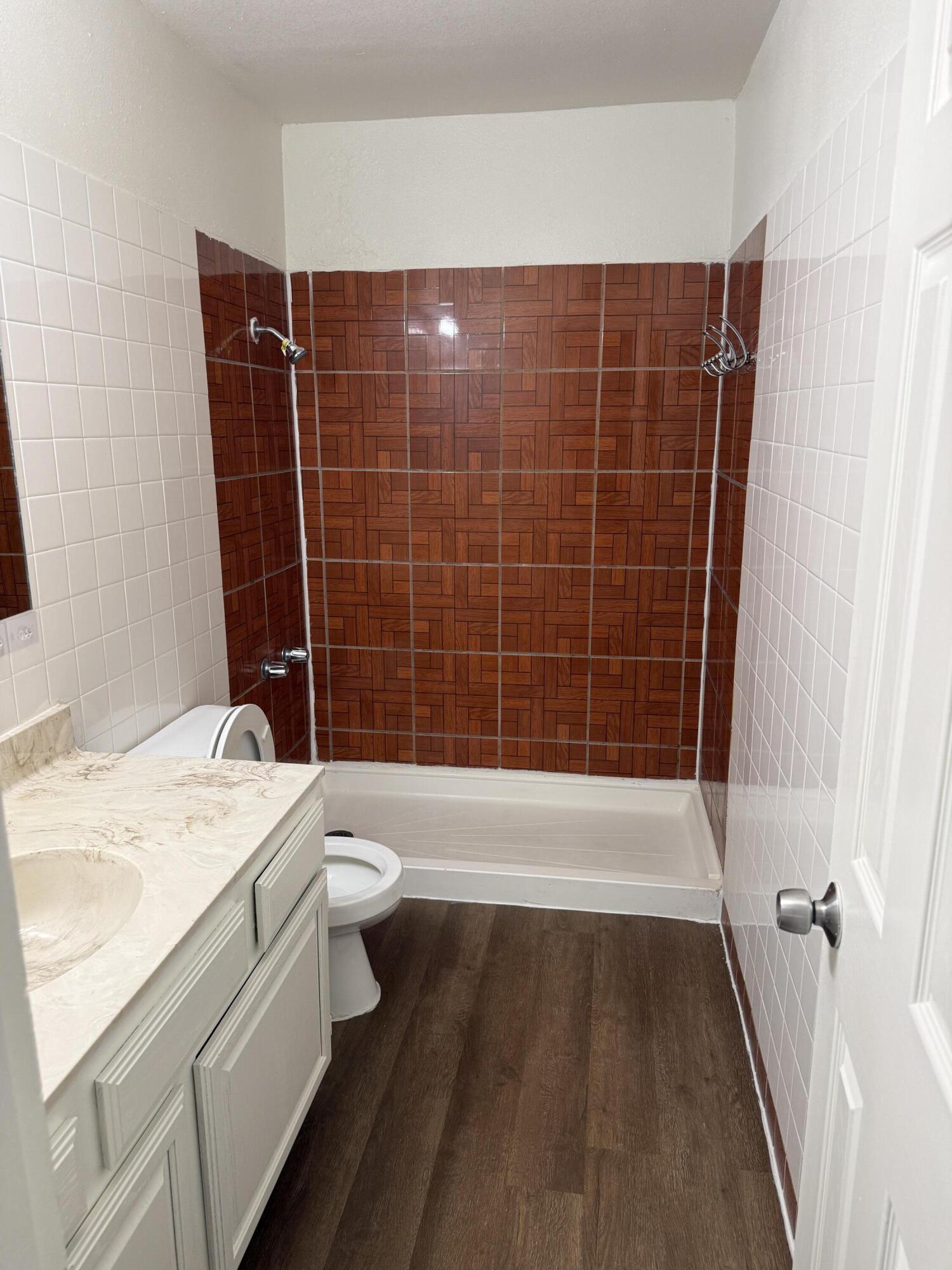 Photo 7 — 3908 Ortiz Court NE A