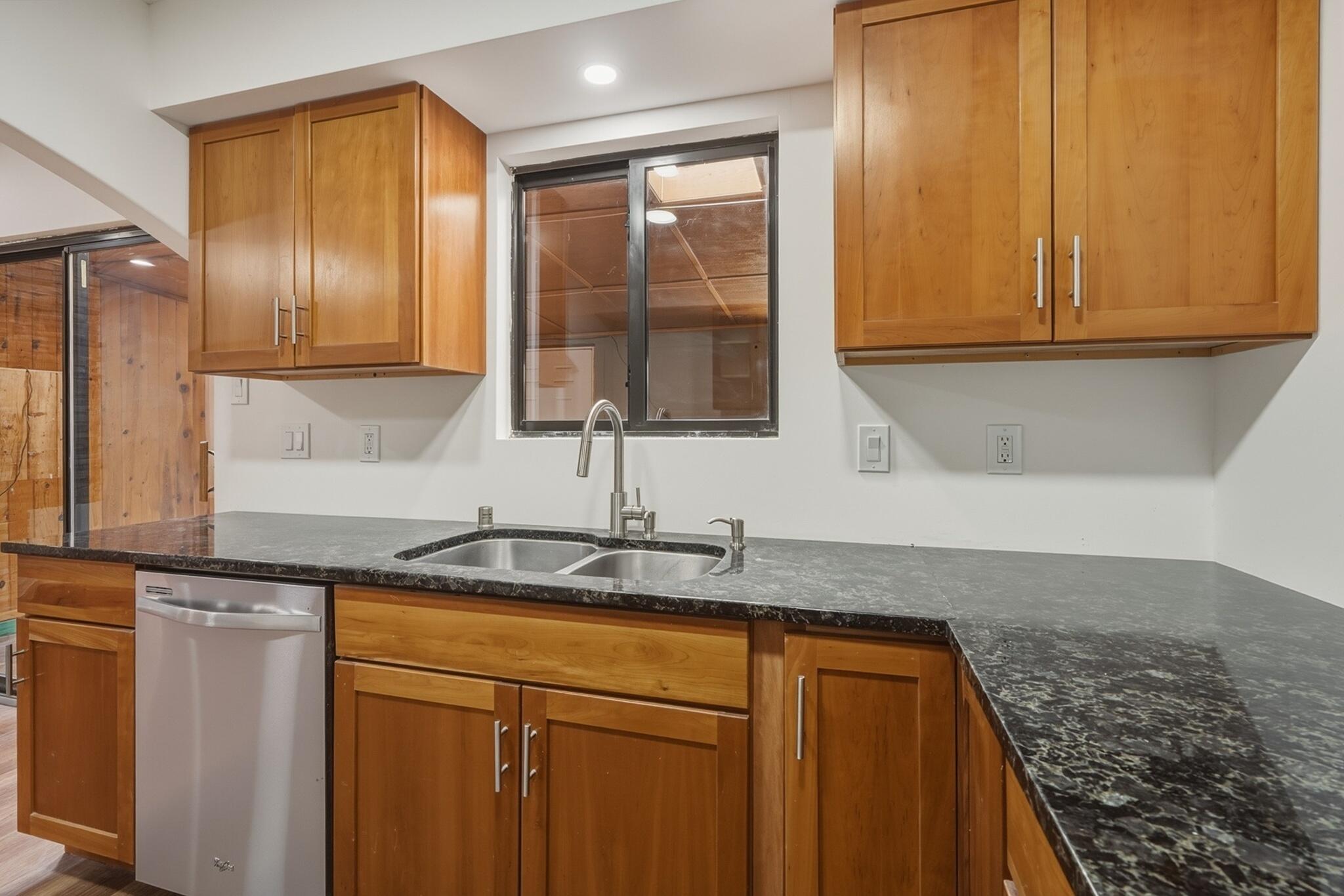 Photo 19 — 11509 Riviera Road NE