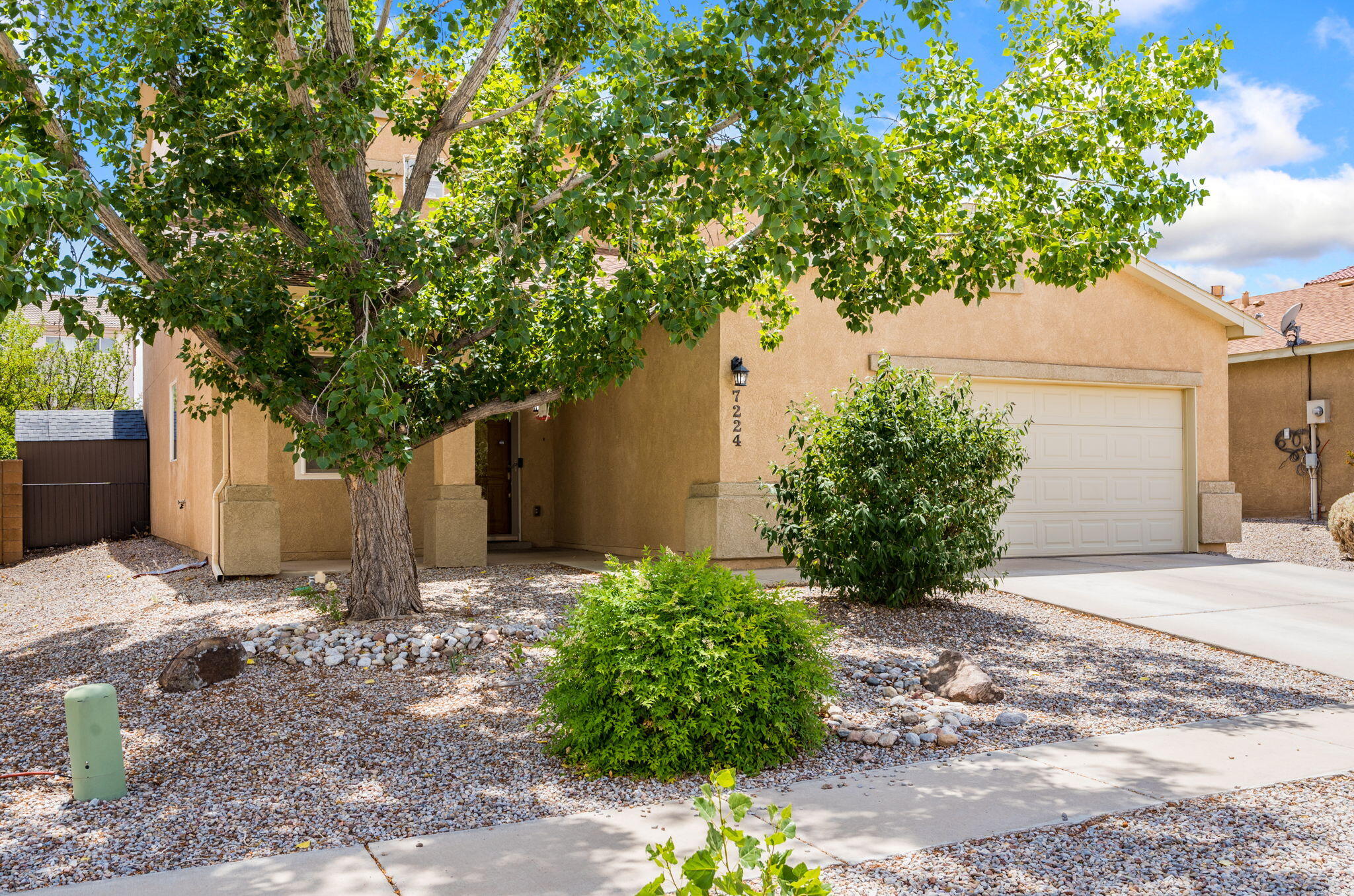 Photo 4 — 7224 Hearthstone Road NW