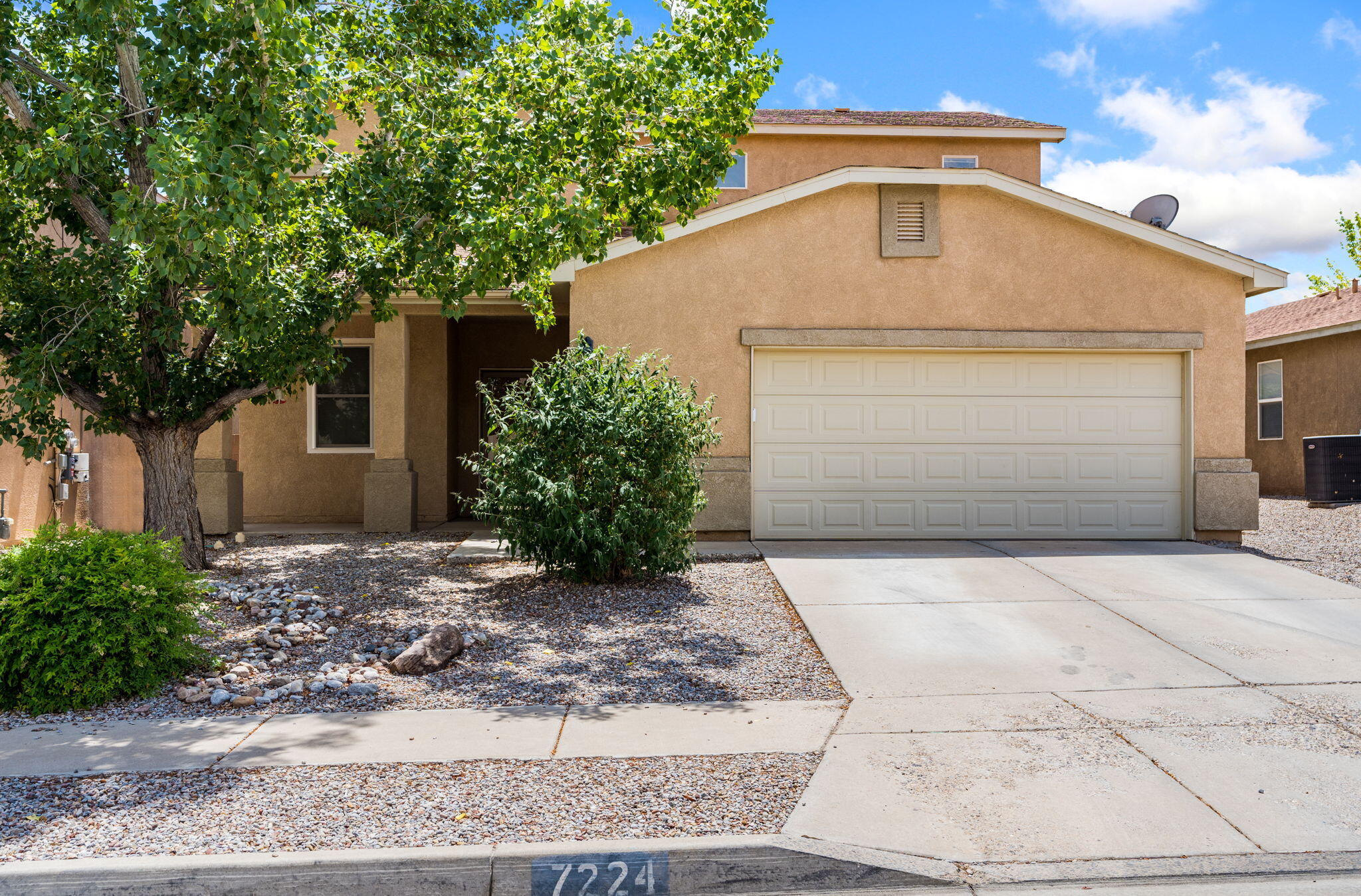 Photo 3 — 7224 Hearthstone Road NW