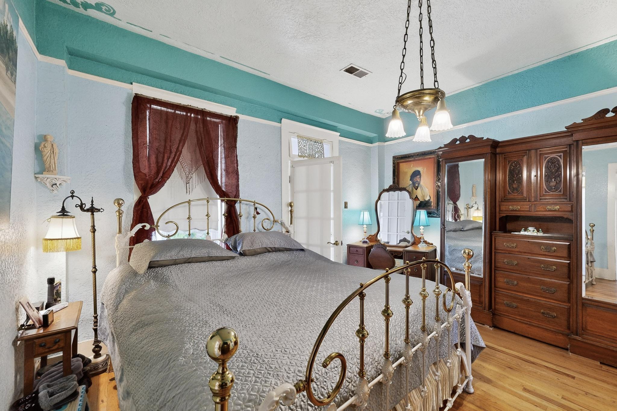 Photo 12 — 1224 12th Street NW