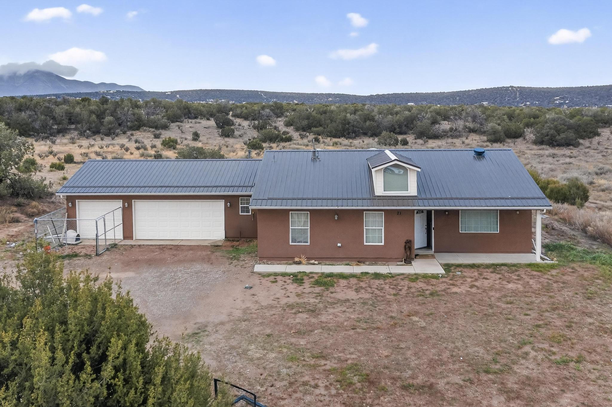 21 Trade Court NE, Edgewood, NM 87015