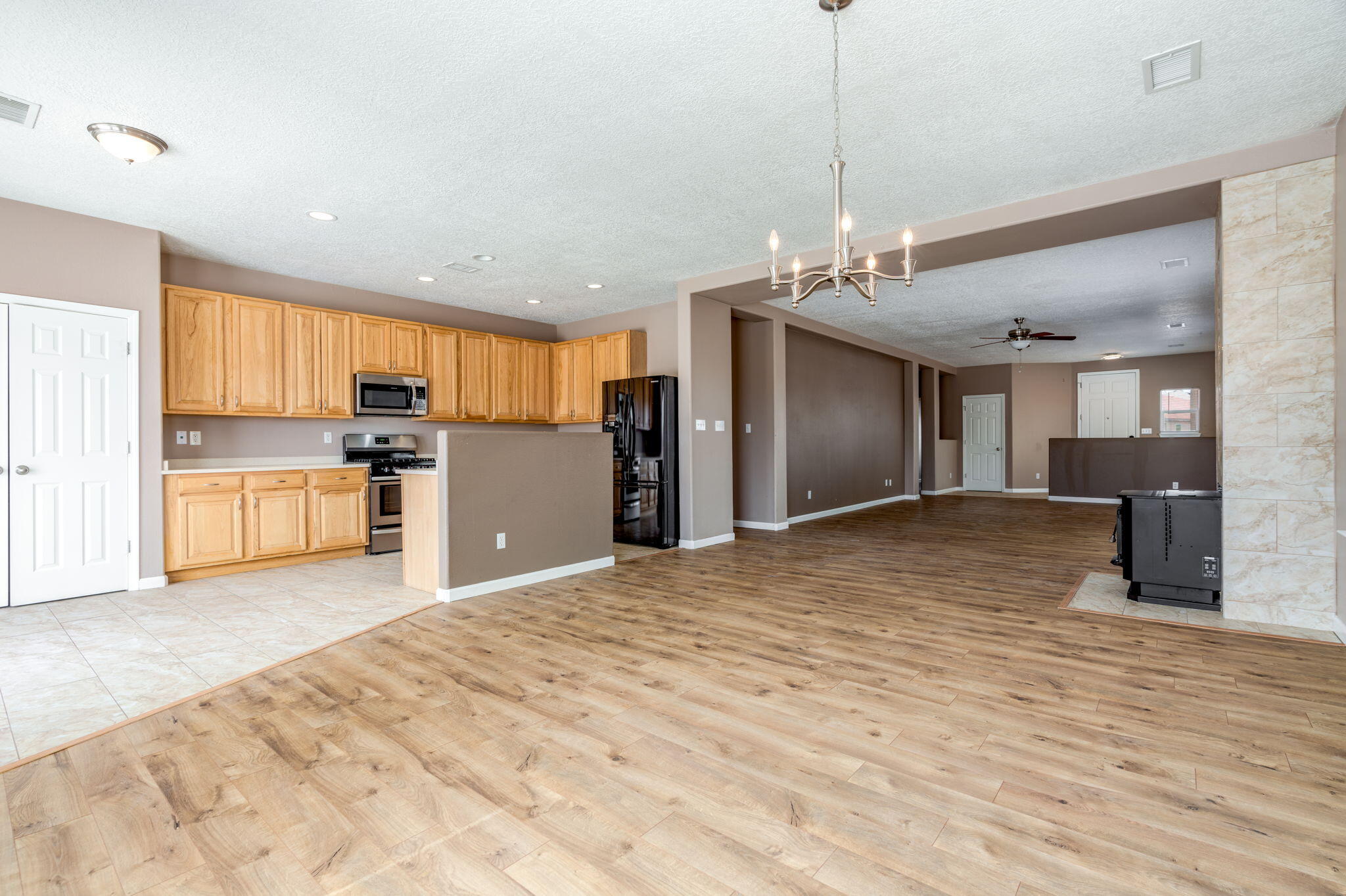 Photo 20 — 5237 Caprock Drive NE