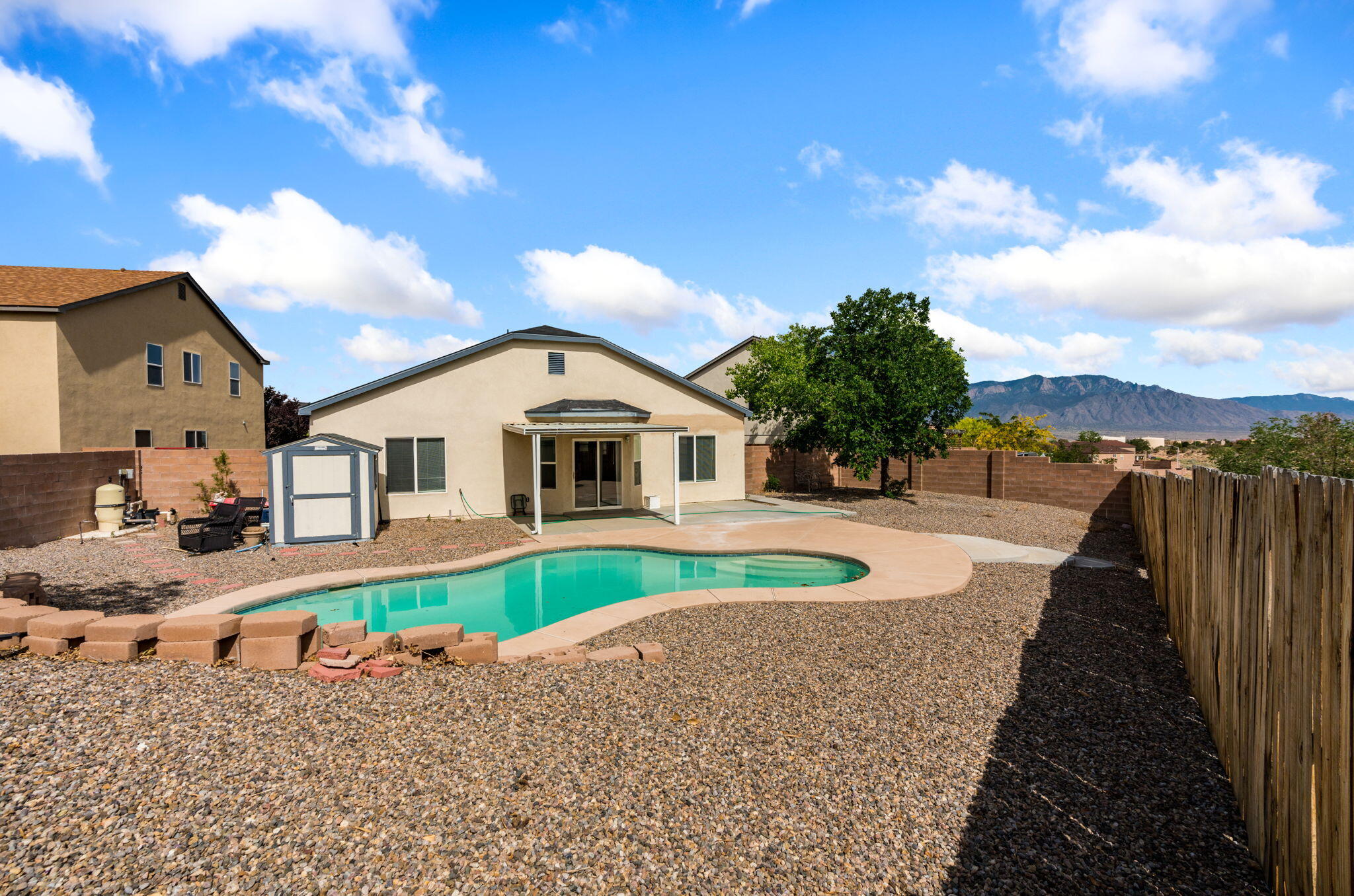 Photo 7 — 5237 Caprock Drive NE