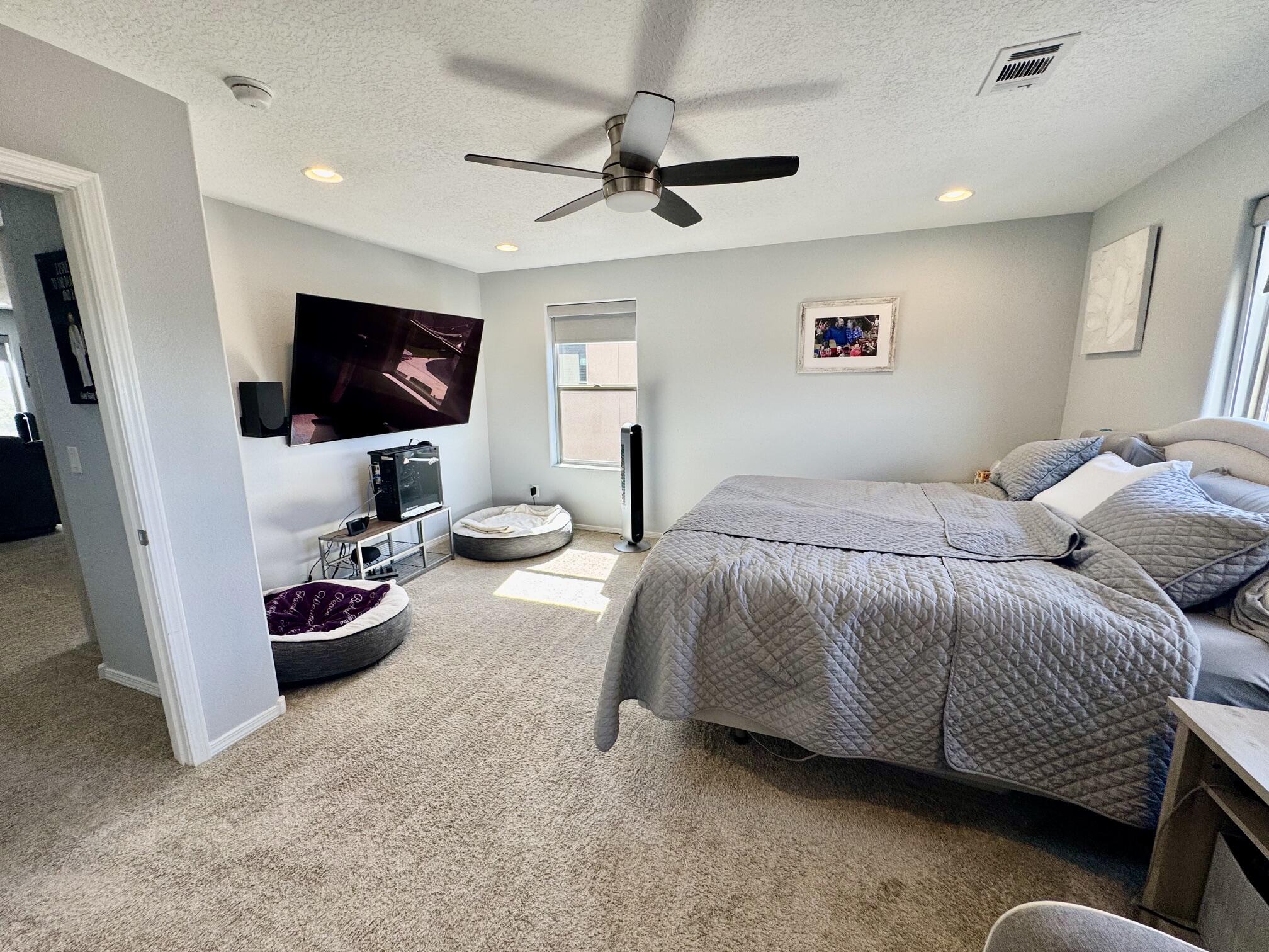 Photo 17 — 127 Prism Avenue SW