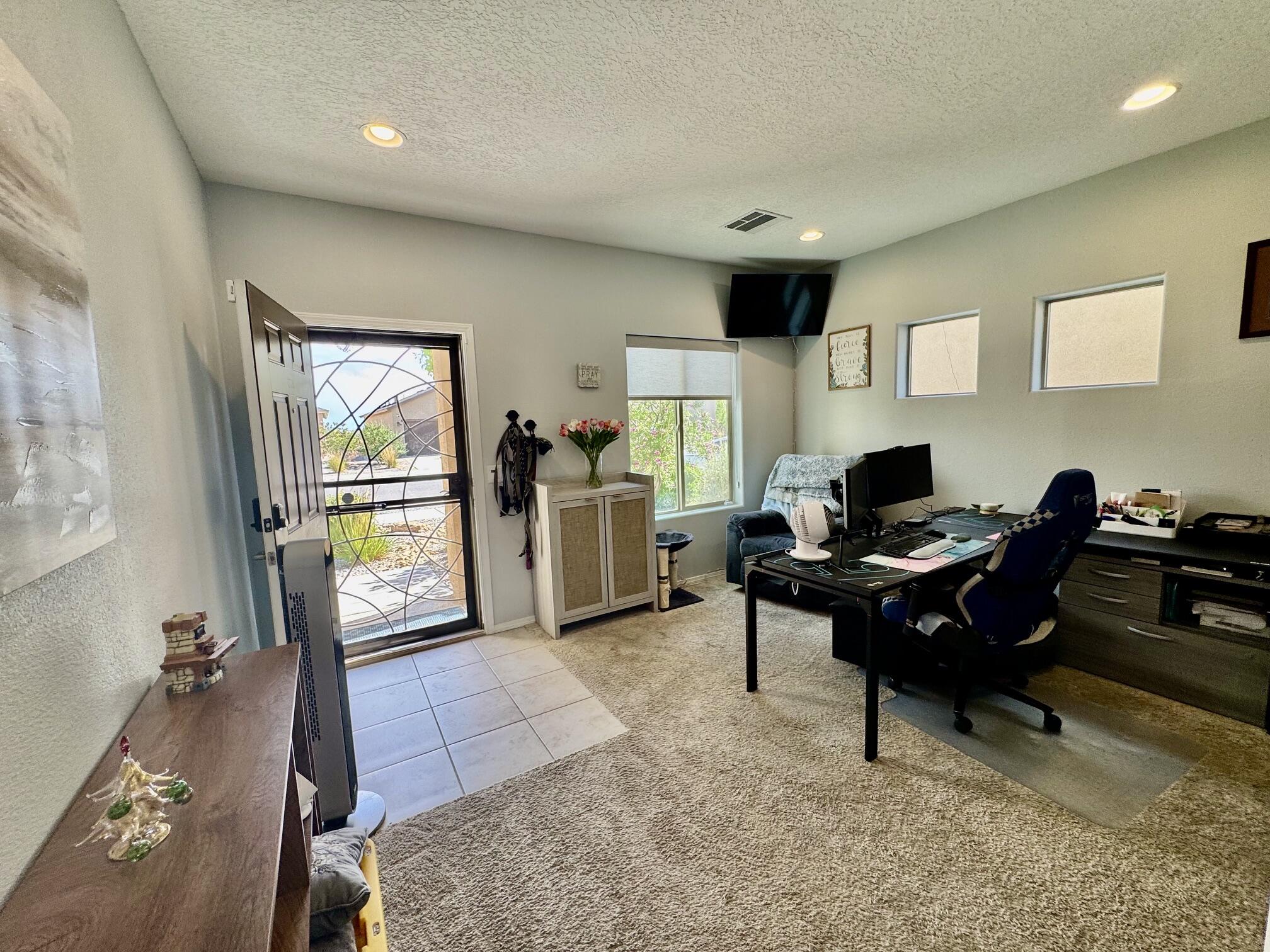 Photo 10 — 127 Prism Avenue SW