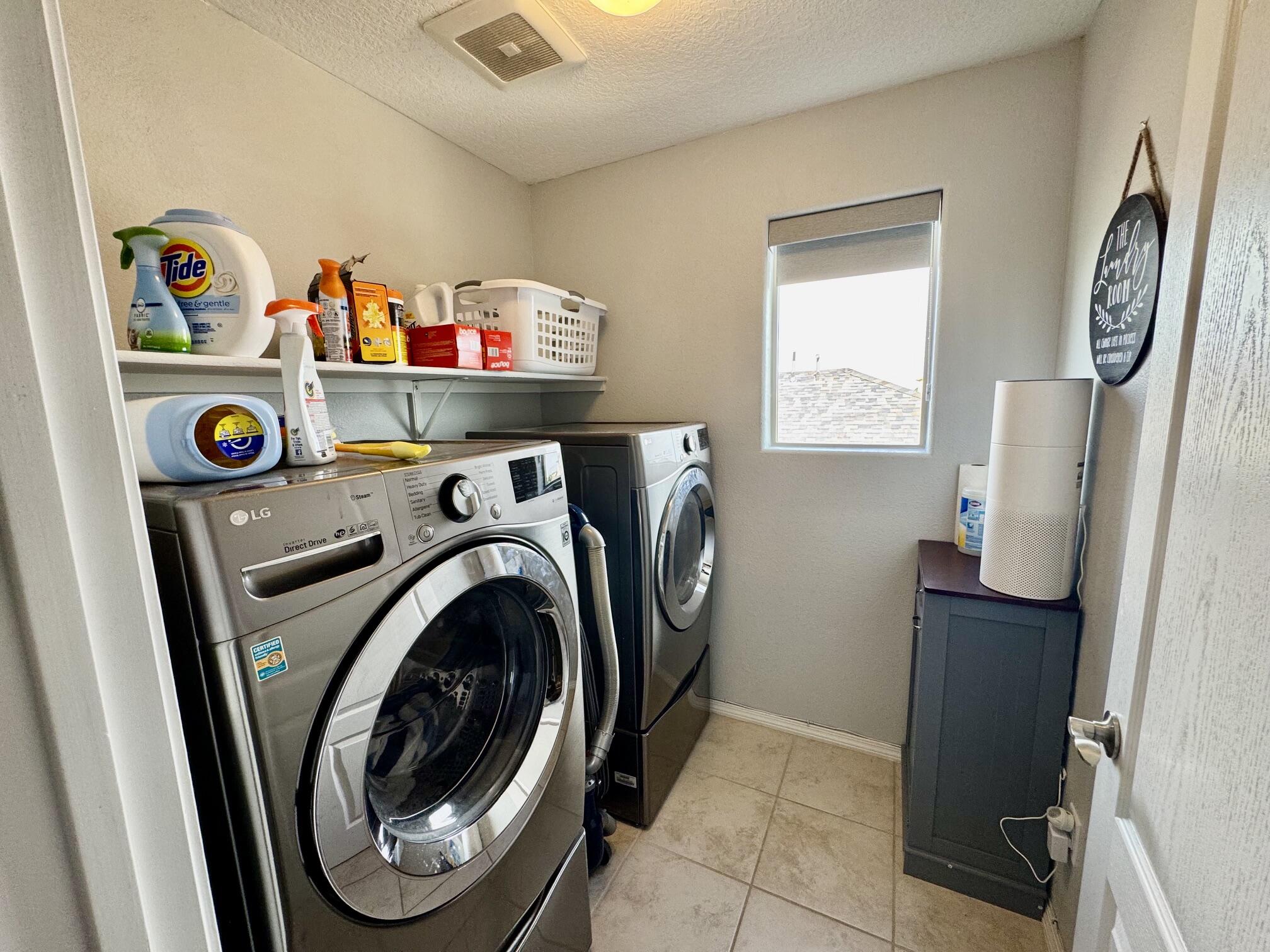 Photo 6 — 127 Prism Avenue SW