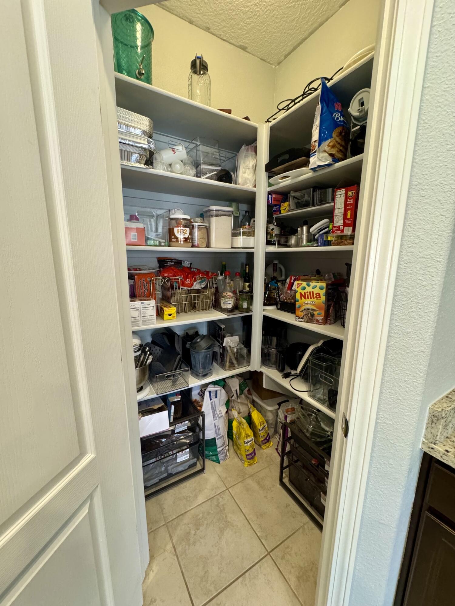 Photo 4 — 127 Prism Avenue SW