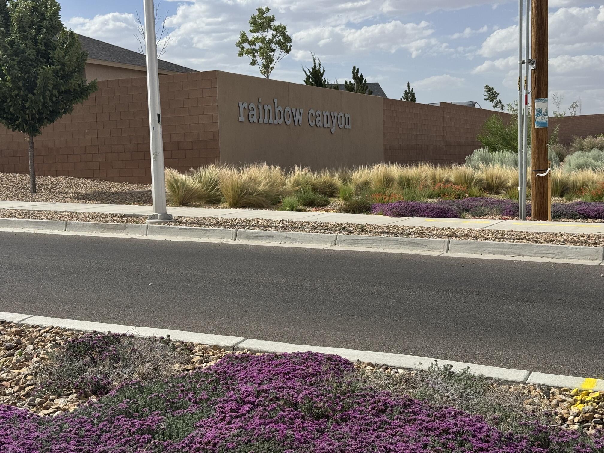 Photo 3 — 127 Prism Avenue SW
