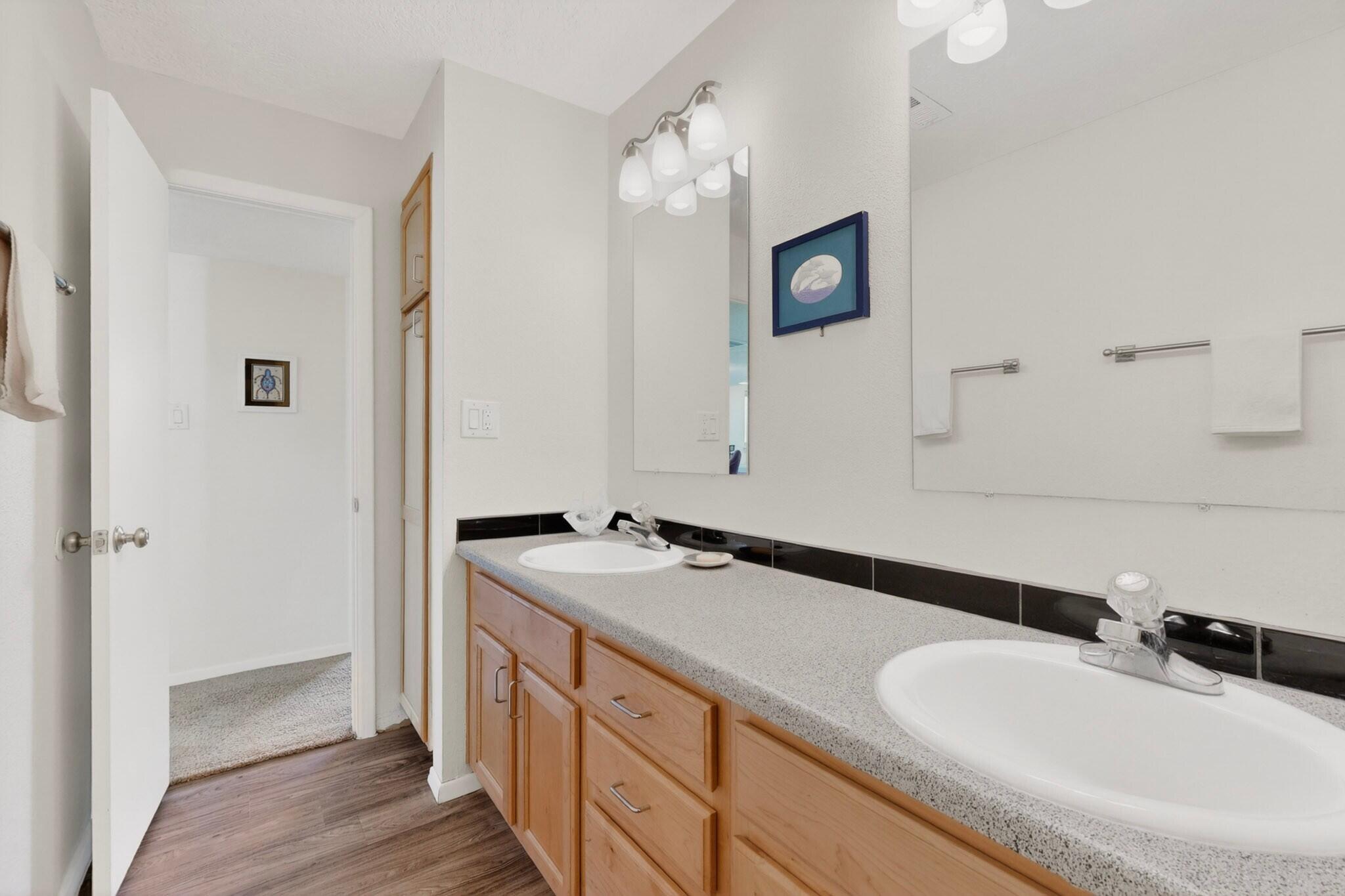 Photo 20 — 13266 Candelaria Road NE