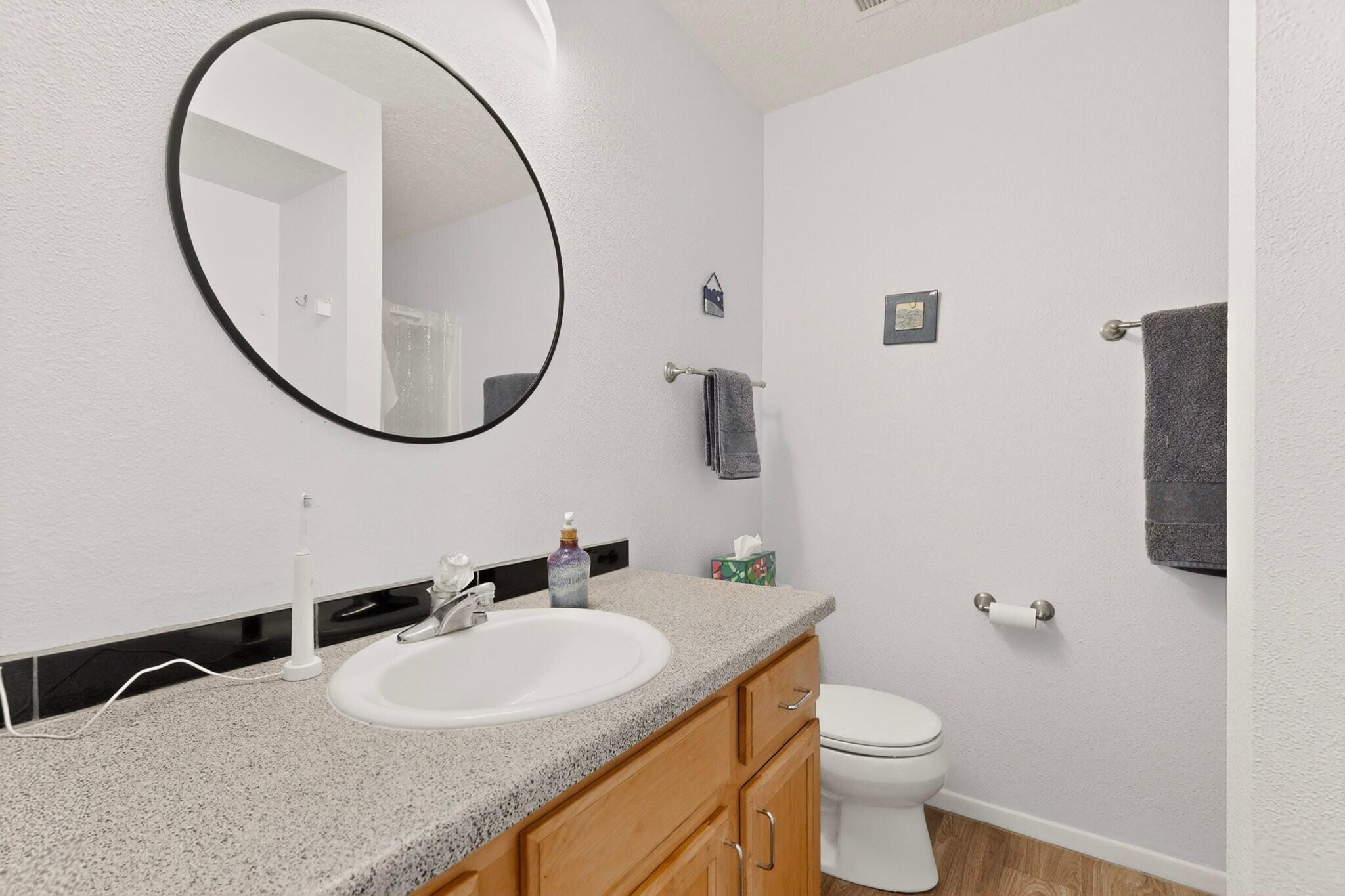 Photo 14 — 13266 Candelaria Road NE
