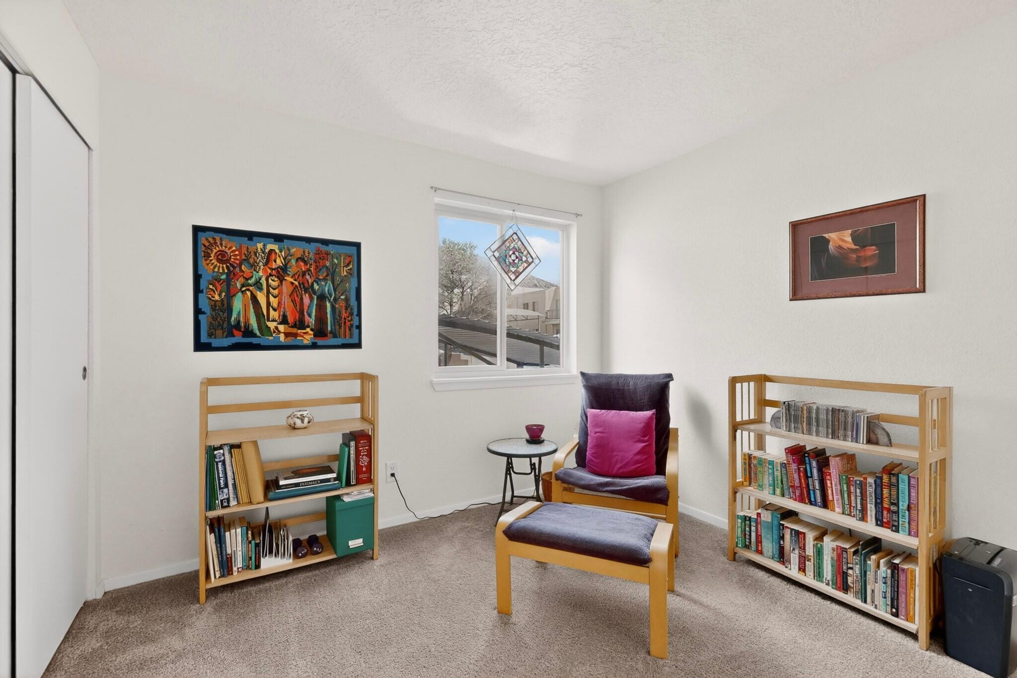 Photo 9 — 13266 Candelaria Road NE