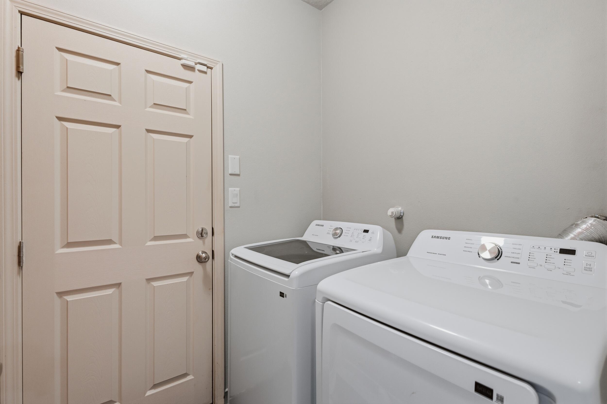 Photo 4 — 2328 Penn Avenue SE