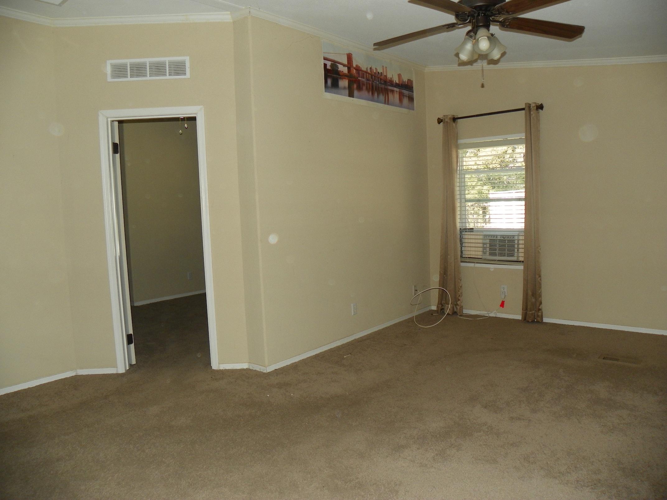Photo 11 — 19 Crestwood Loop Drive