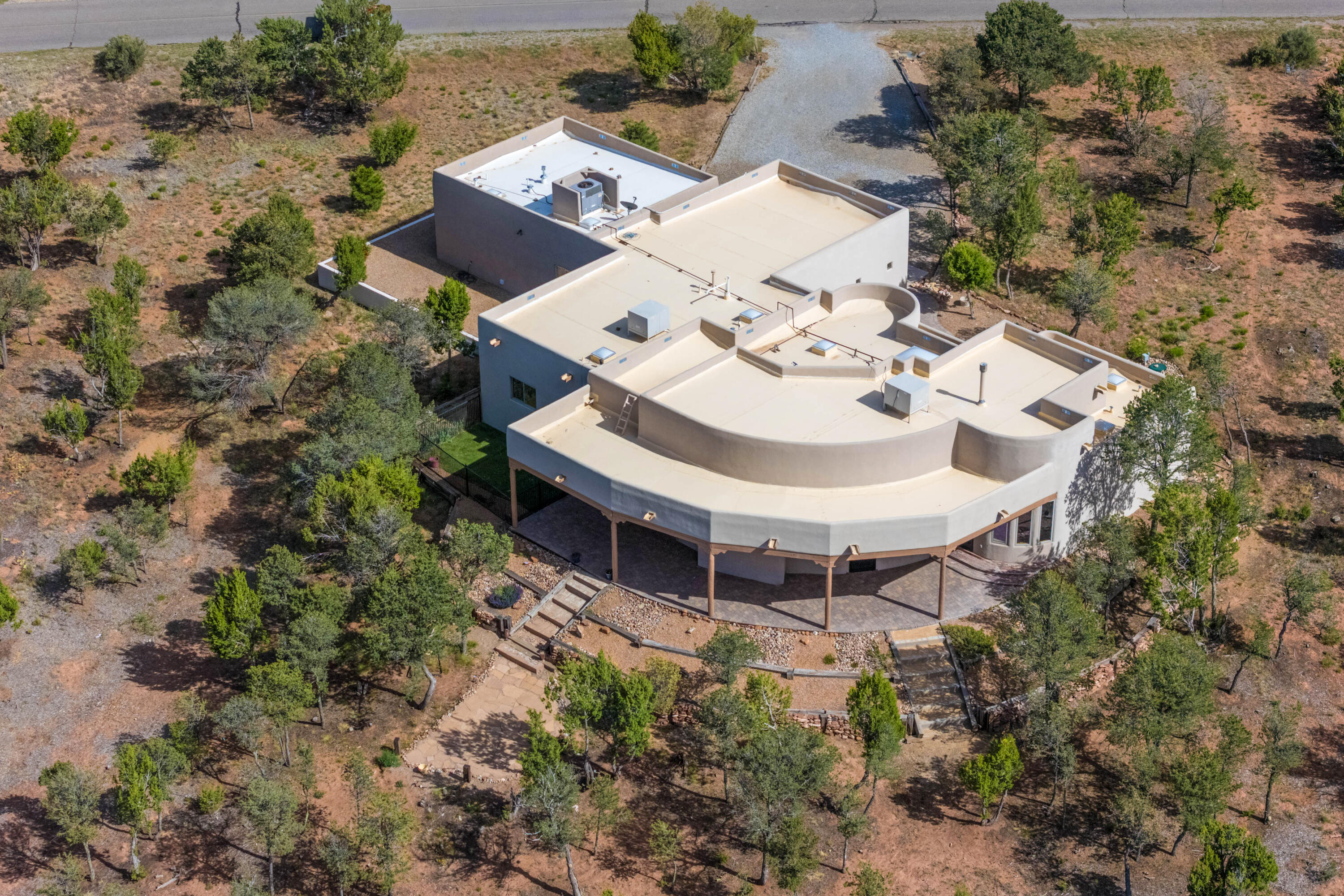 Photo 3 — 26 Kiva Place