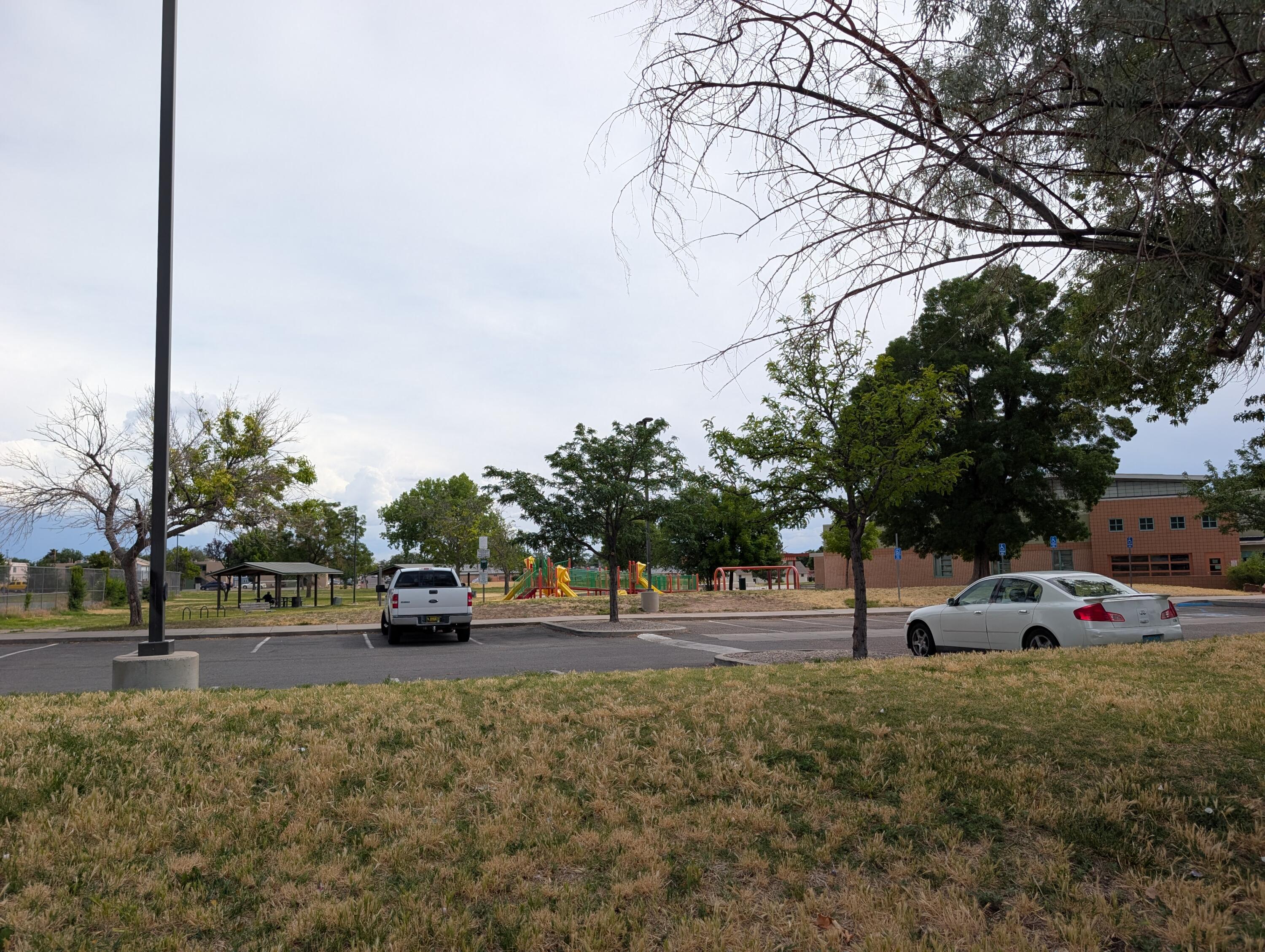 Photo 2 — 8021 Marquette Avenue NE