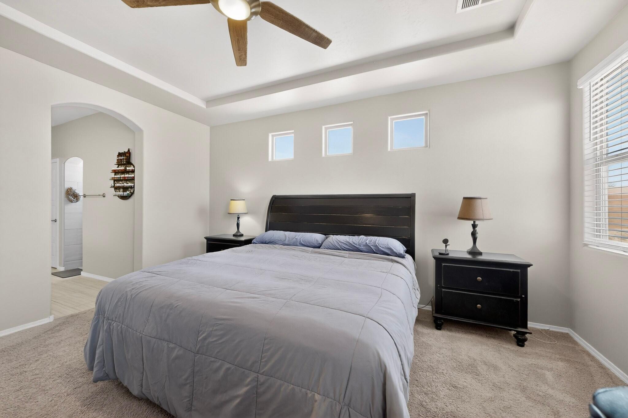 Photo 12 — 424 Liam Court SW