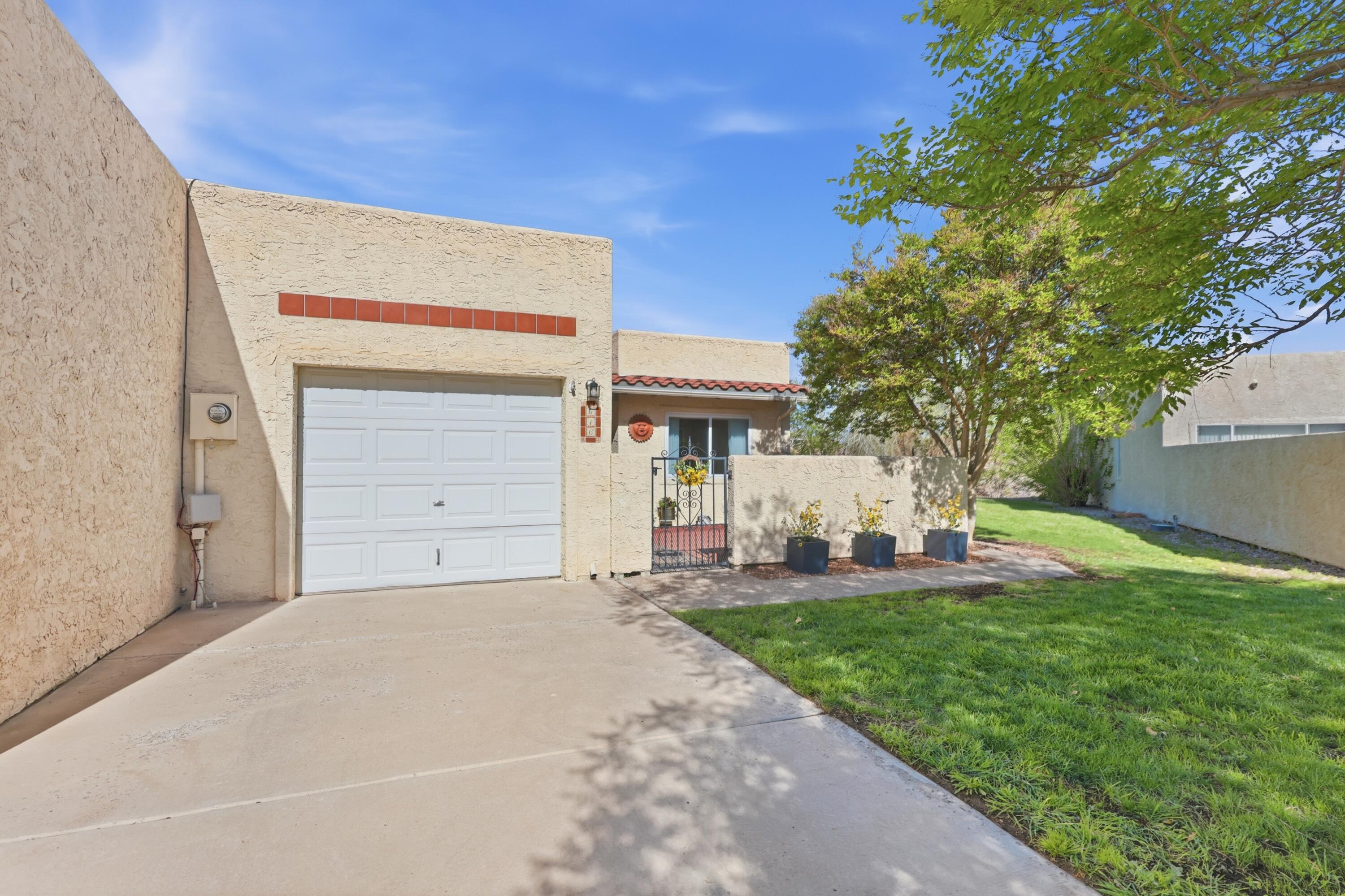 616 Eastlake Drive SE