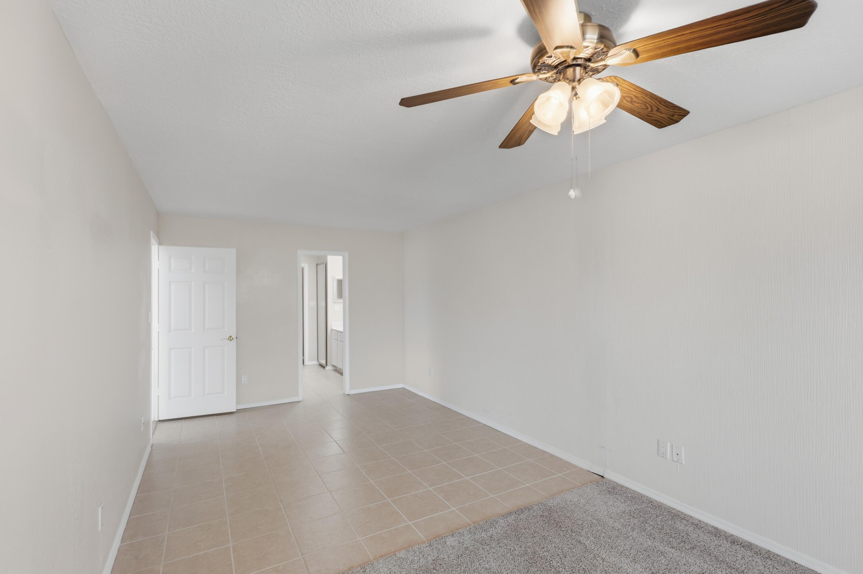 Photo 19 — 616 Eastlake Drive SE
