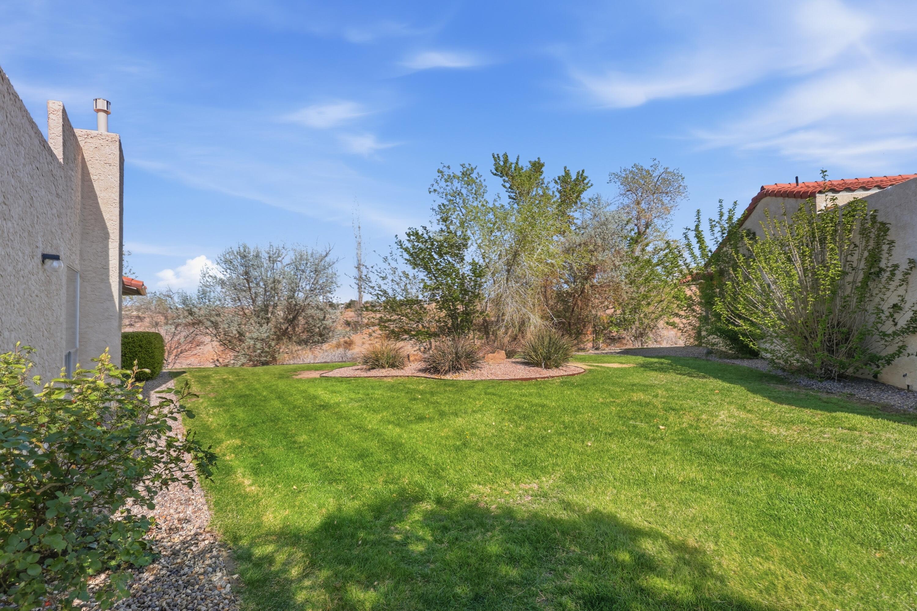 Photo 4 — 616 Eastlake Drive SE