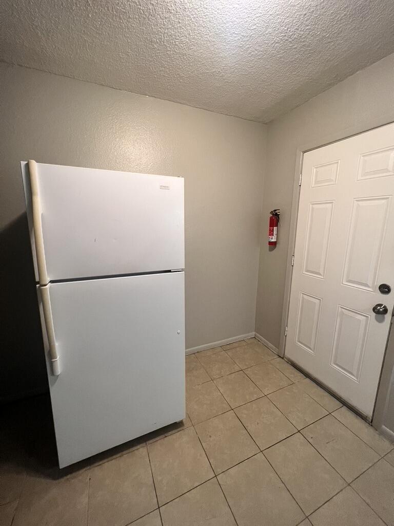 Photo 18 — 423 Dallas Street SE A