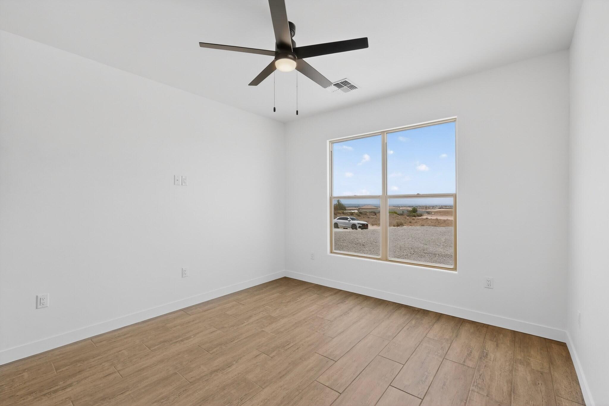 Photo 20 — 861 11th Avenue SE