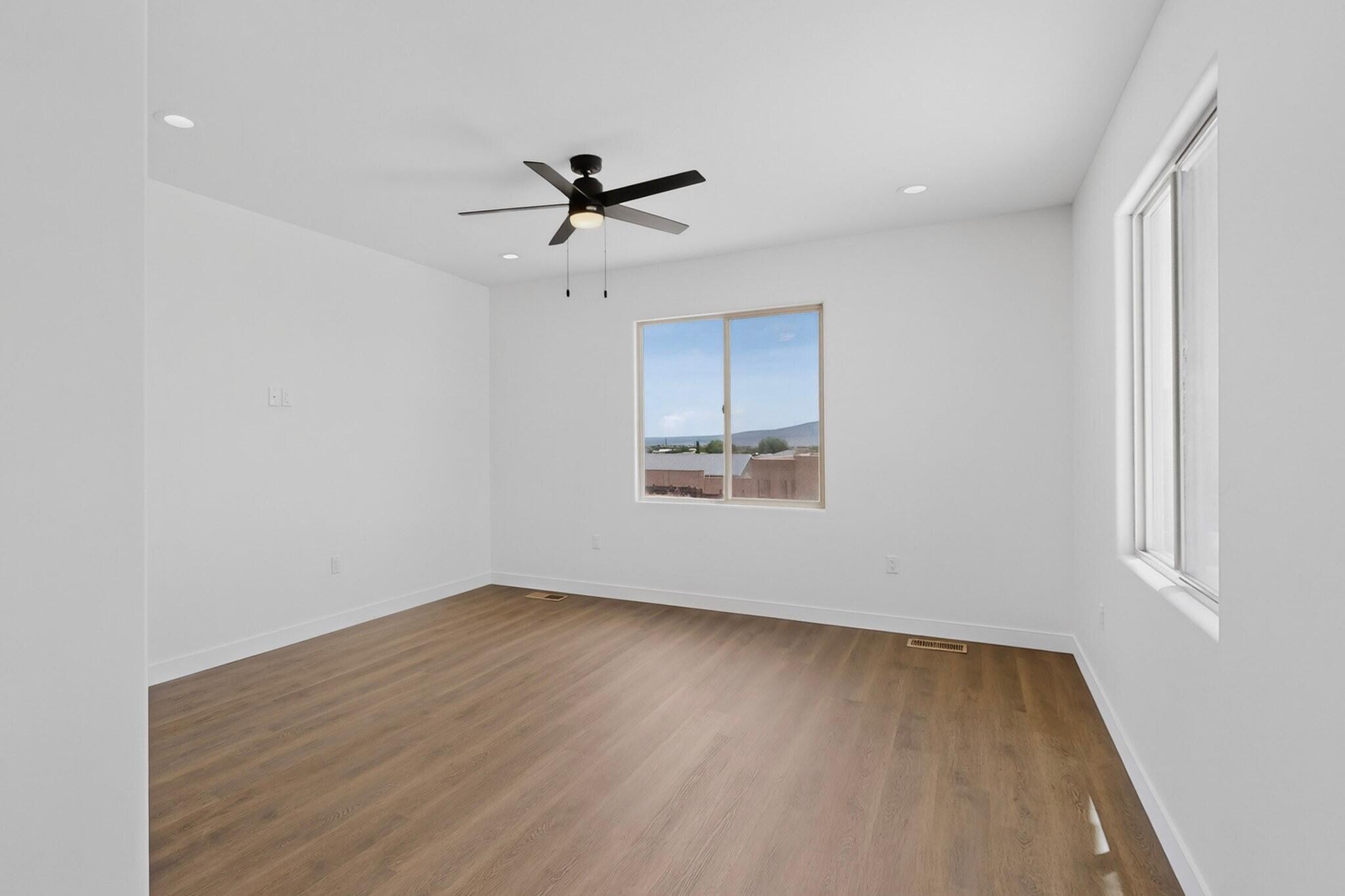 Photo 15 — 861 11th Avenue SE