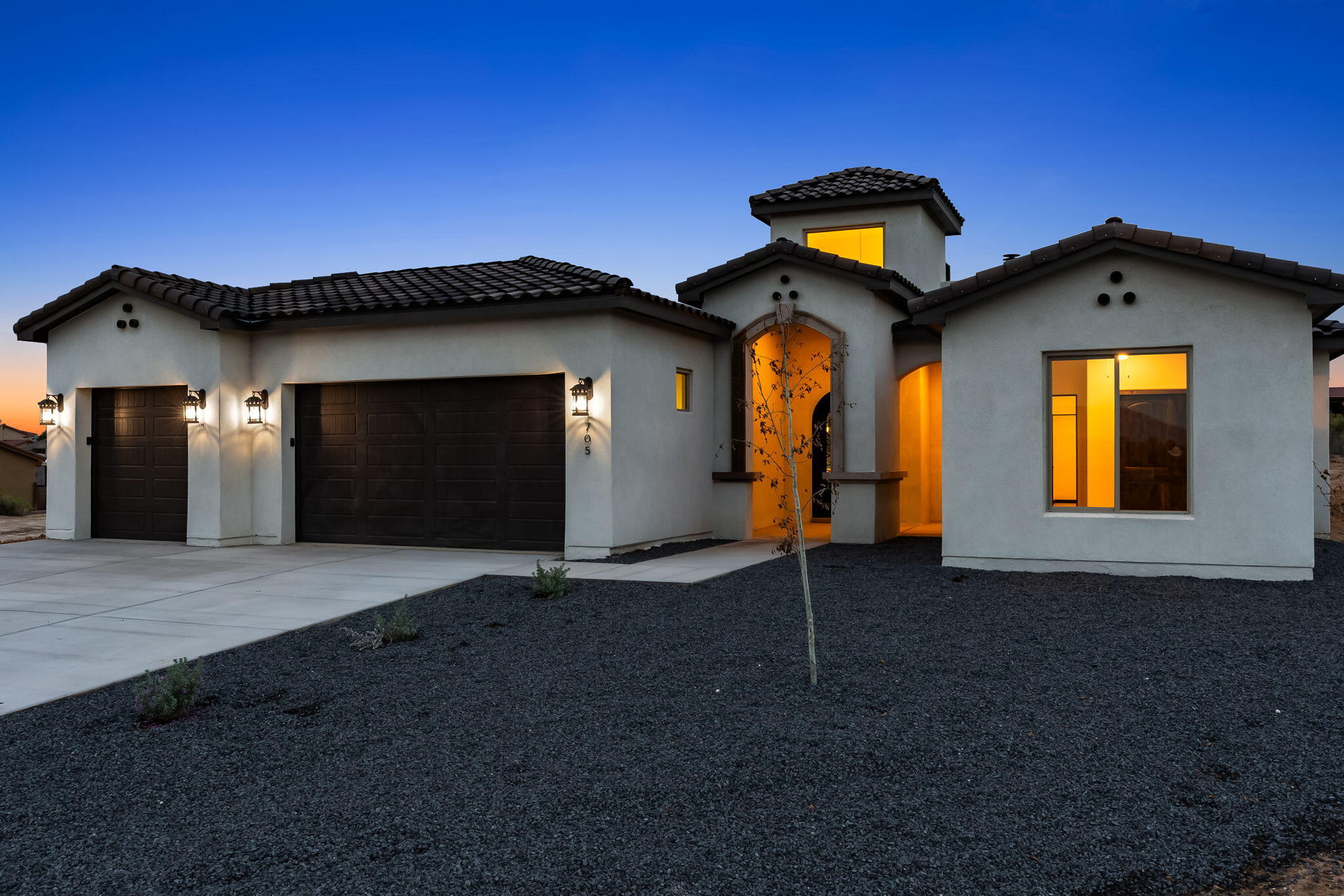 705 4th Street NE, Rio Rancho, NM 87124