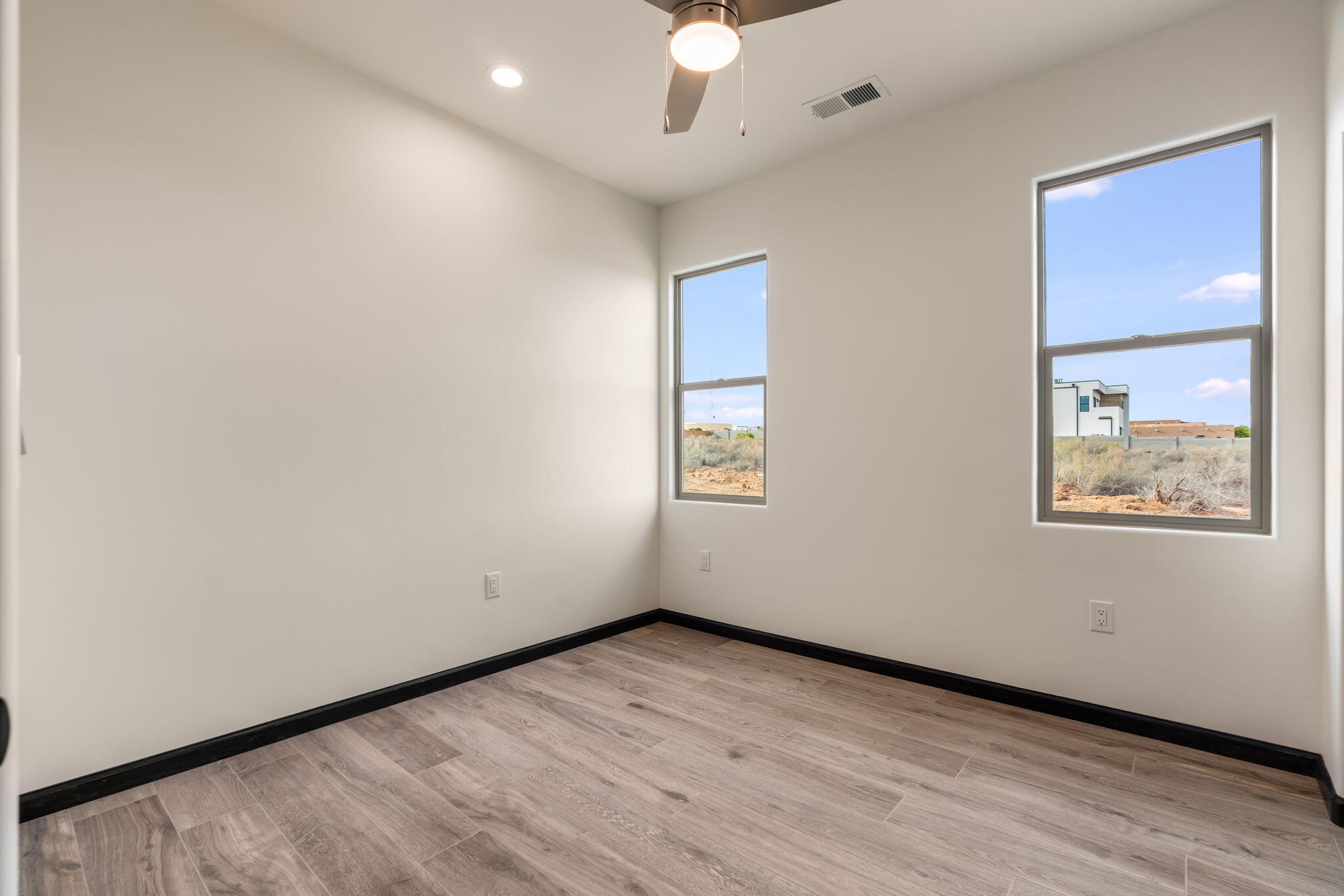 Photo 4 — 705 4th Street NE