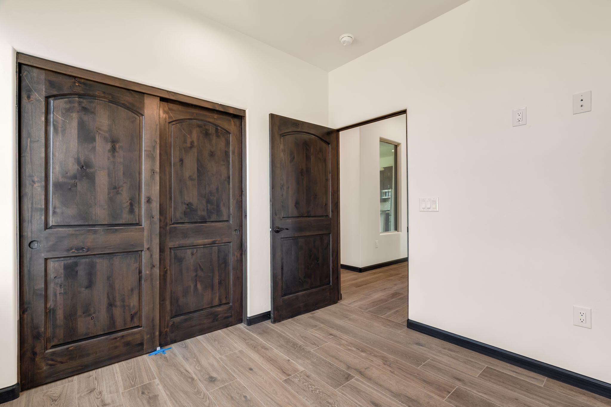 Photo 5 — 705 4th Street NE