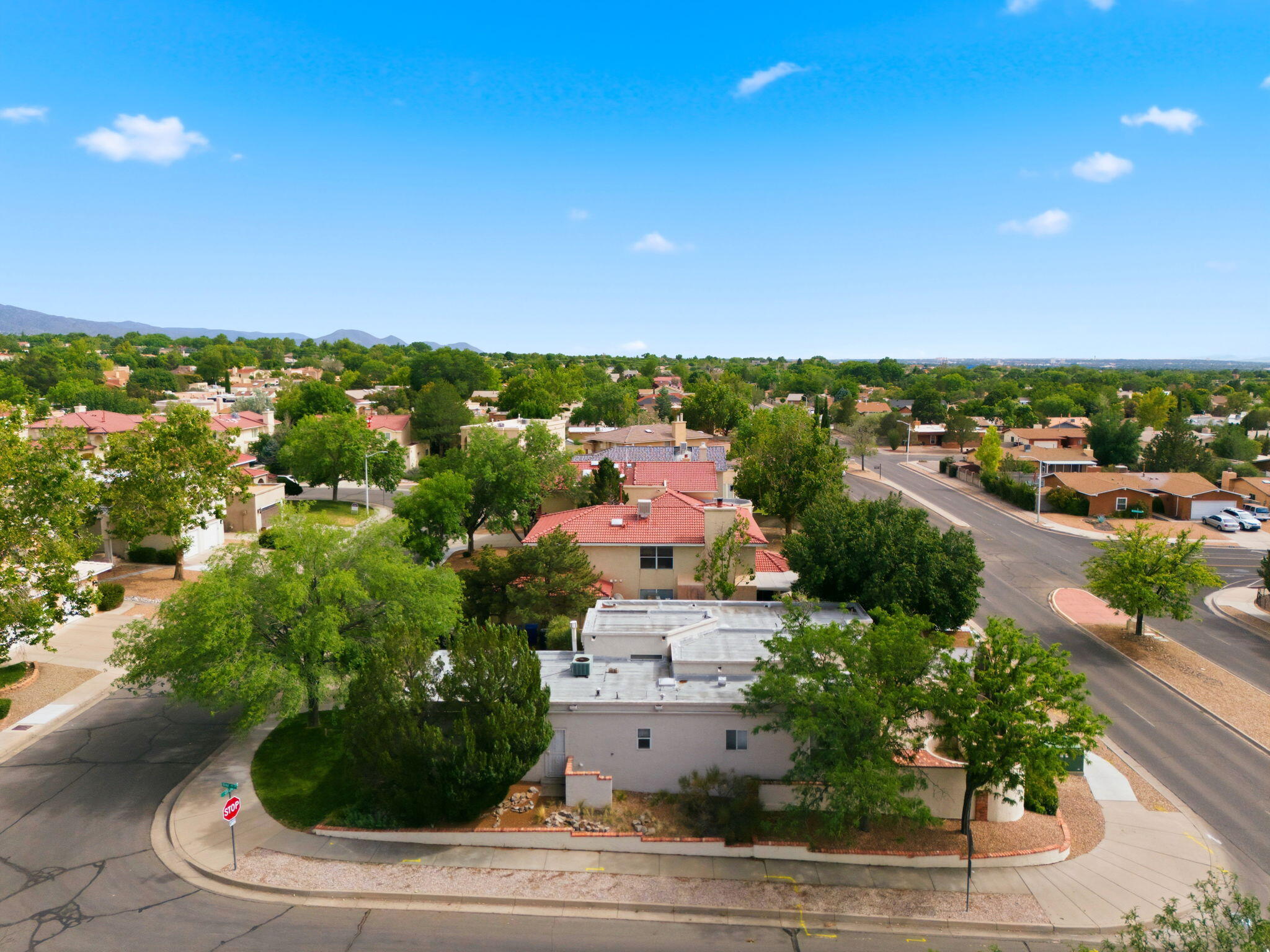 Photo 16 — 7415 Coachman Street NE