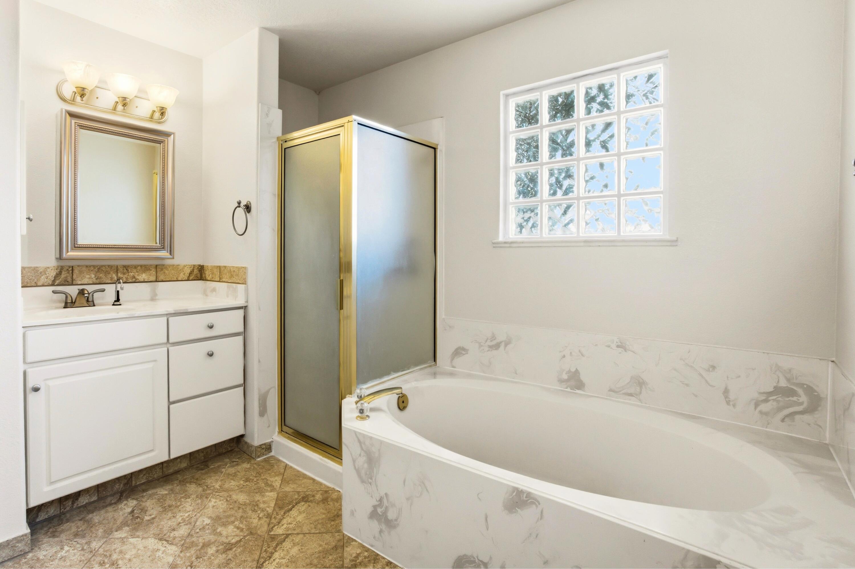 Photo 19 — 7415 Coachman Street NE