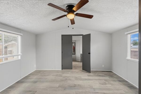 Photo 10 — 2712 Katrina Drive SW