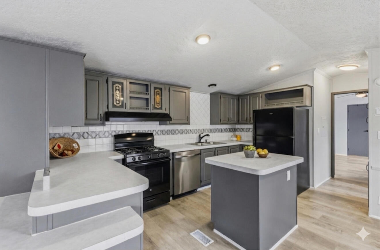 Photo 6 — 2712 Katrina Drive SW