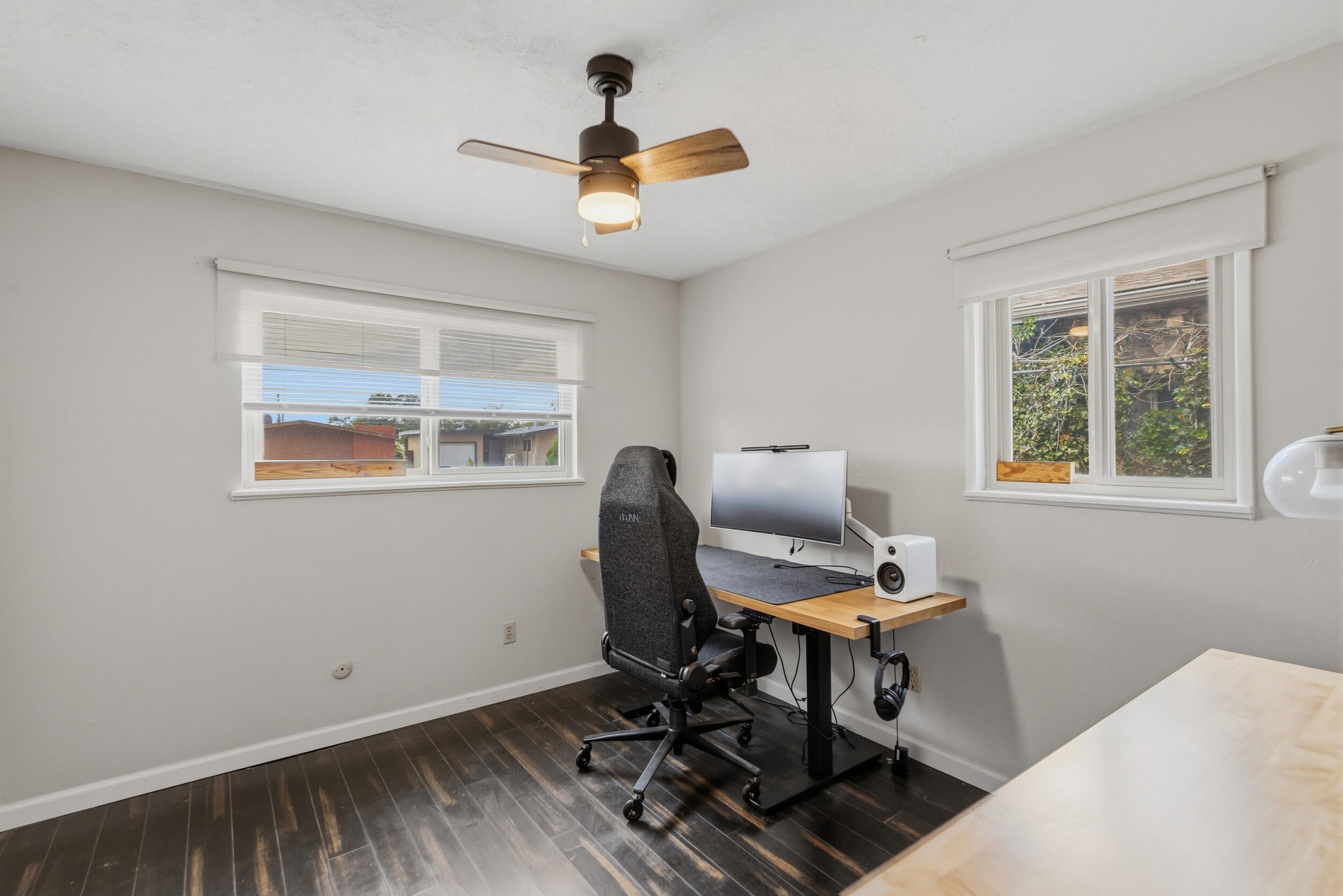 Photo 8 — 606 Grace Street NE