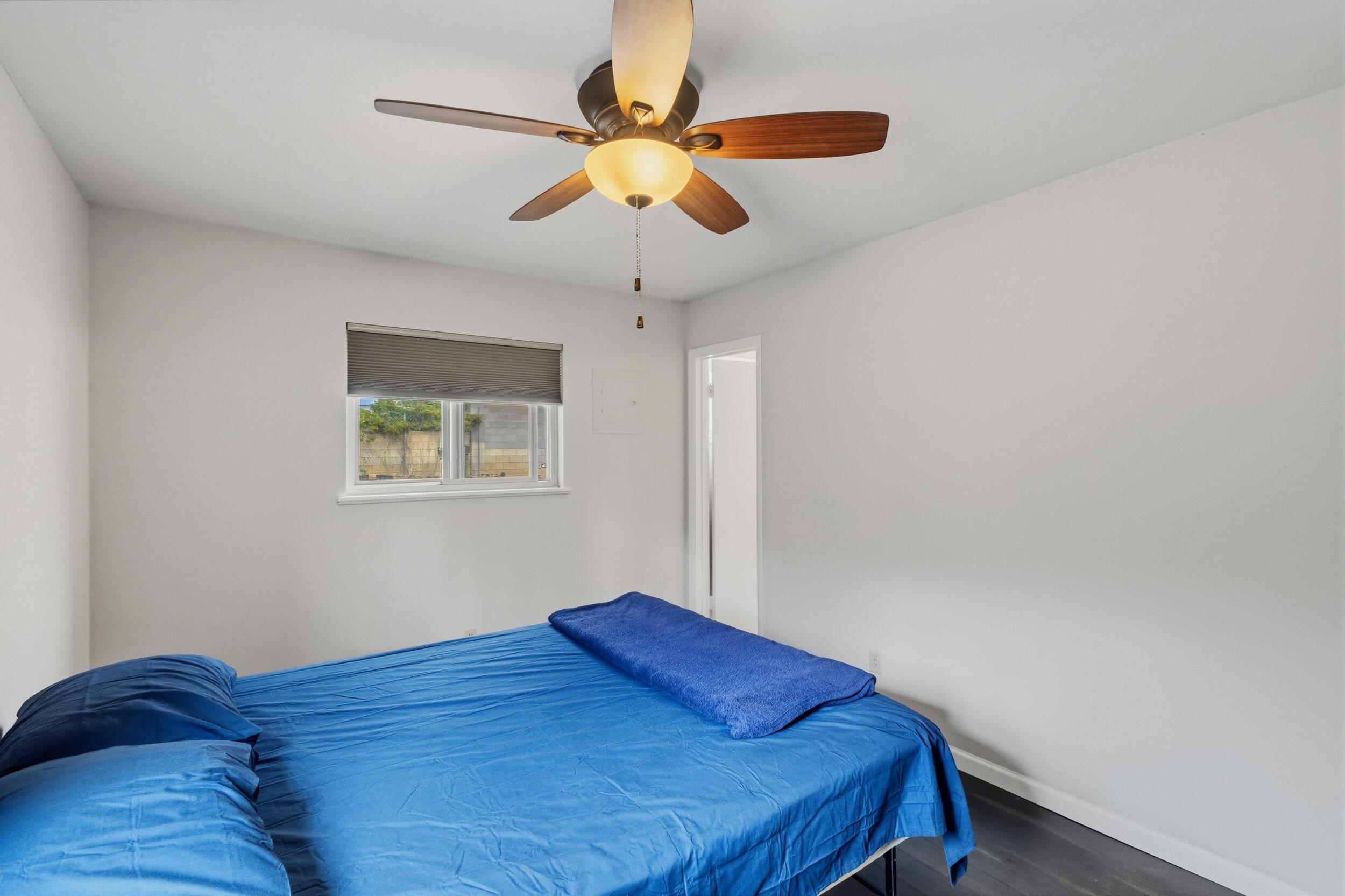 Photo 13 — 606 Grace Street NE