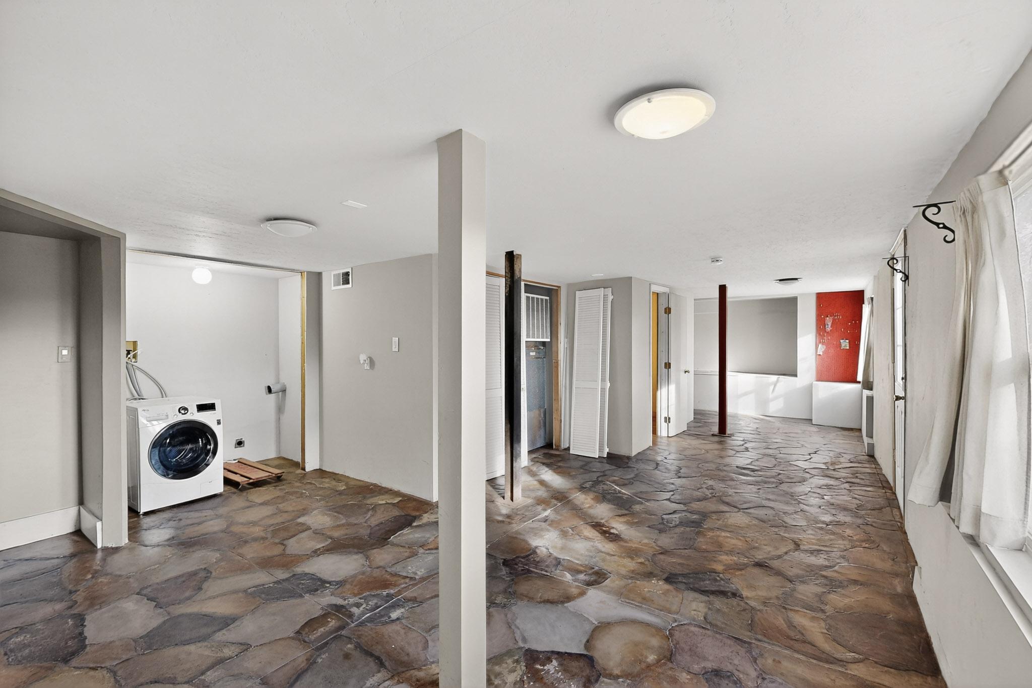 Photo 6 — 9 Mikes Place