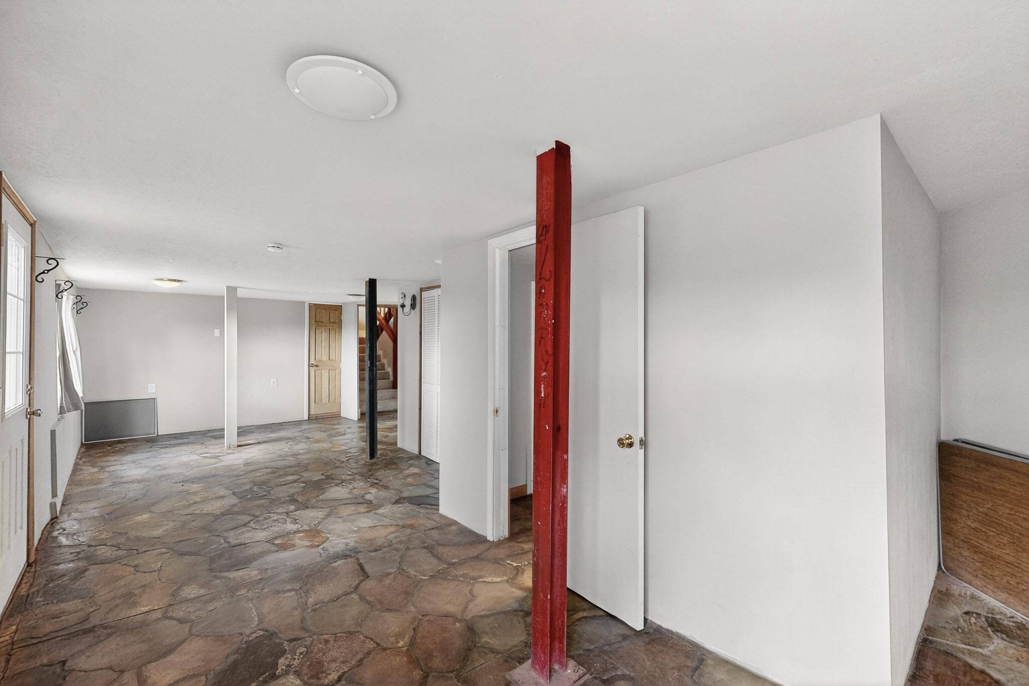 Photo 7 — 9 Mikes Place