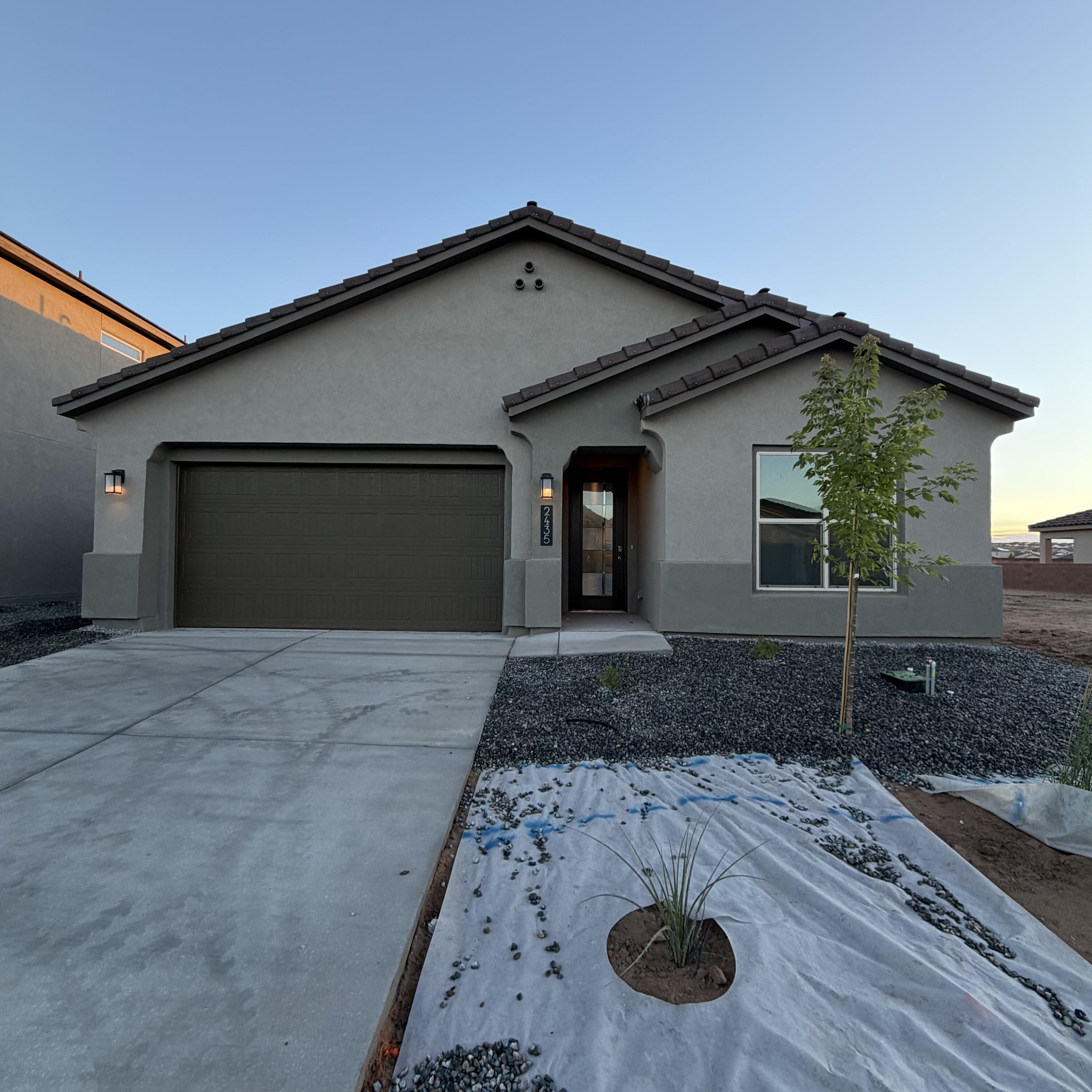 2435 Marble Avenue NE